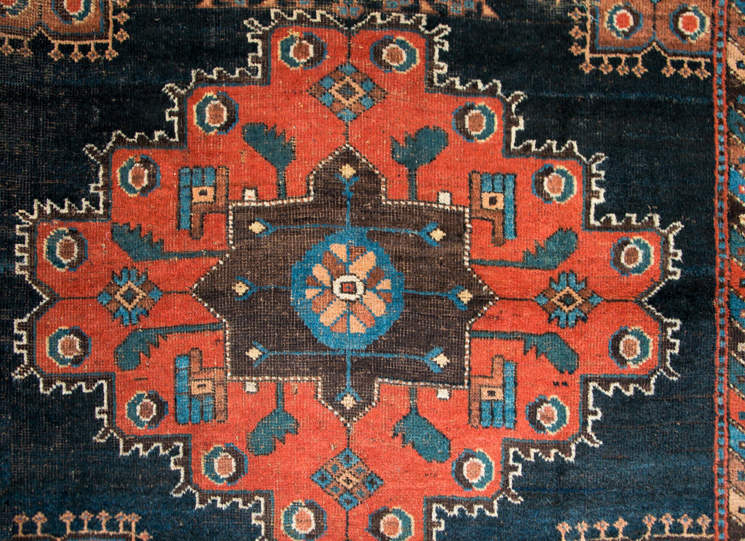 Early 20th Century Afshar Rug In Good Condition For Sale In Chicago, IL