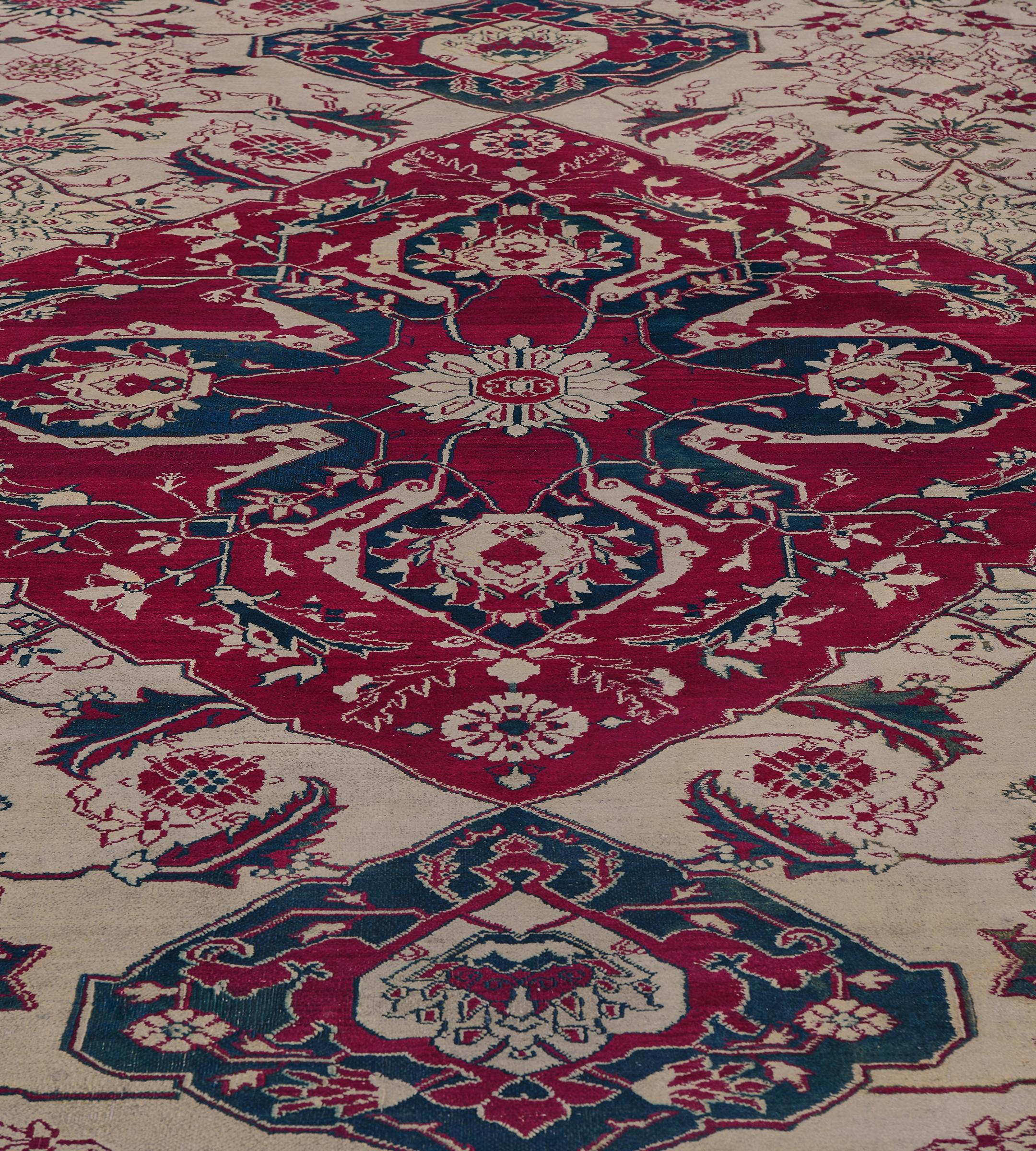 Early 20th Century Agra Rug from North India For Sale 3