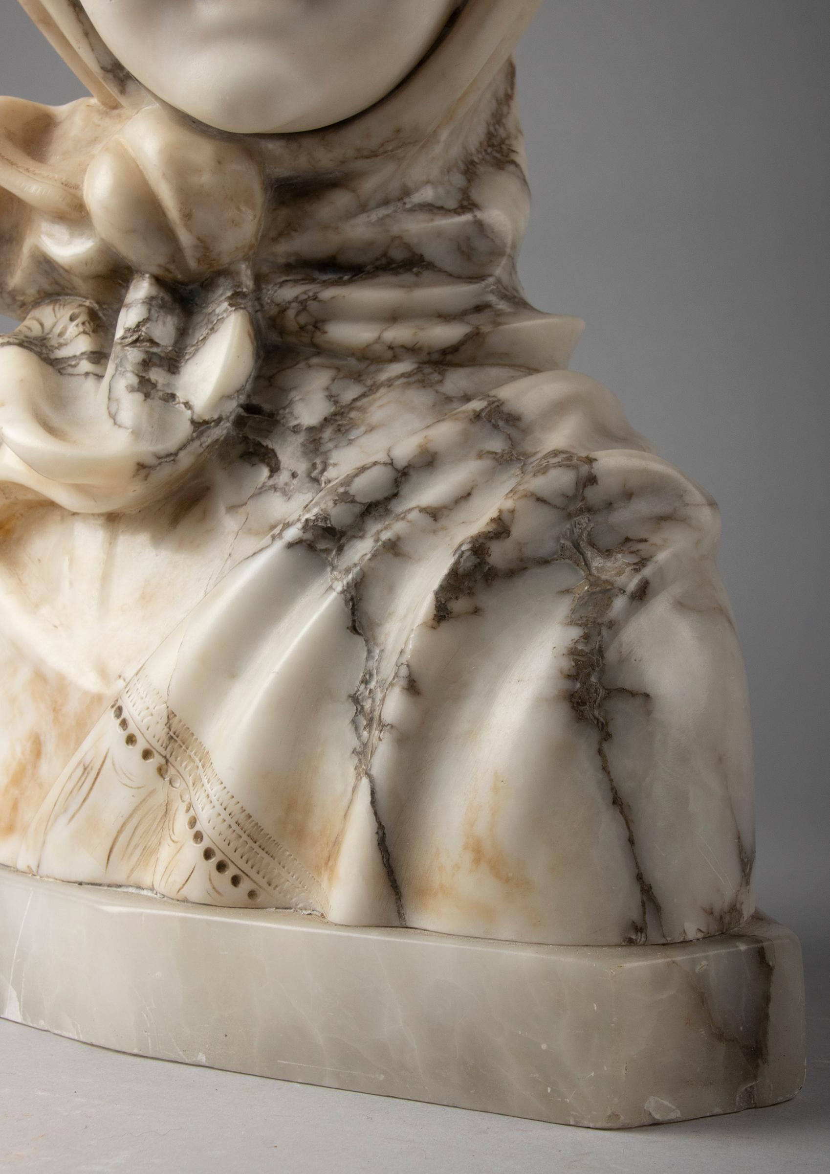 Buste de jeune fille en marbre d'albâtre du début du 20e siècle, M. Poteillo en vente 8