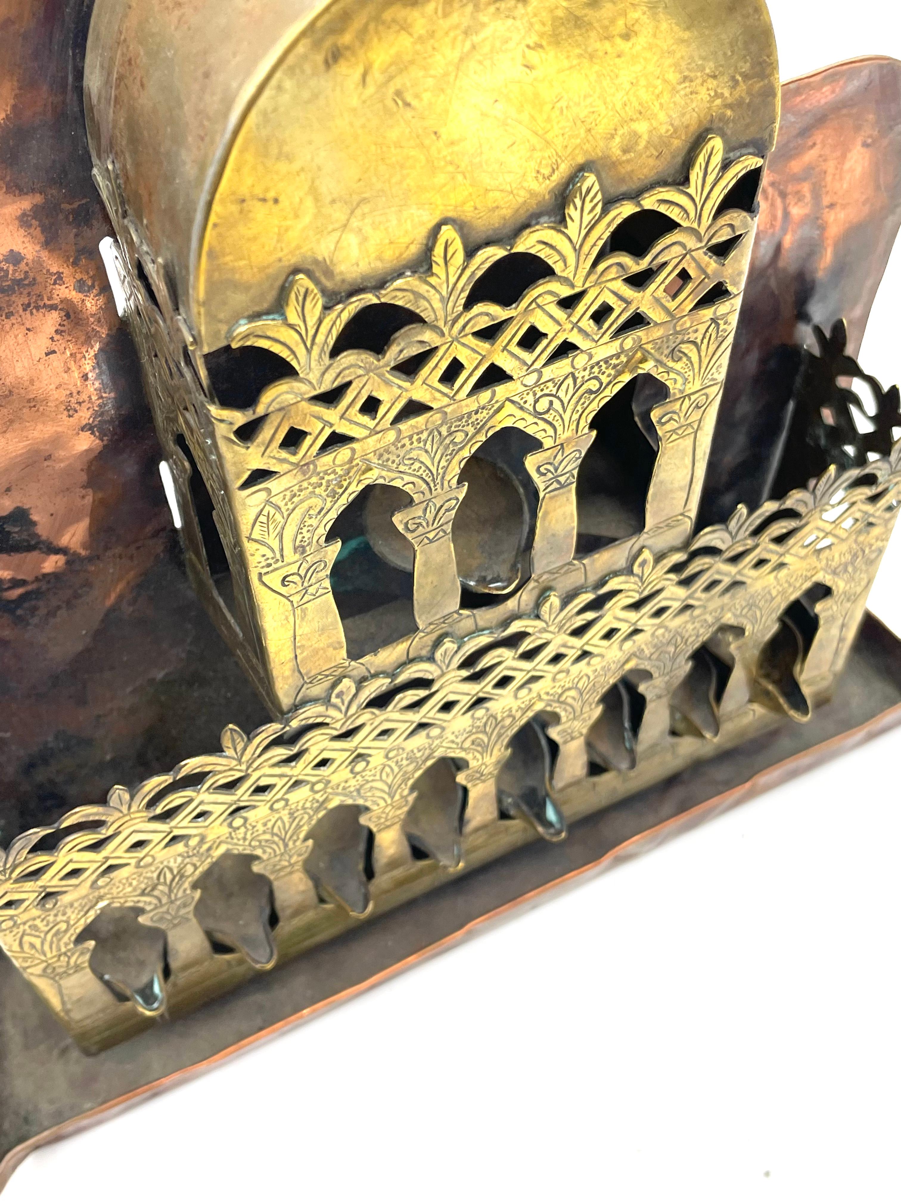 Early 20th Century Algerian Palace-Shaped Brass Hanukkah Lamp For Sale 3