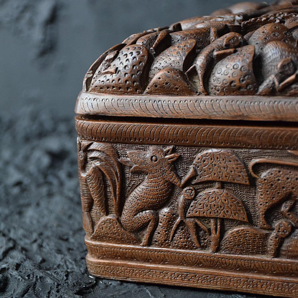 Early 20th Century, Amazing Hand Carved Indian Cigar Box 3