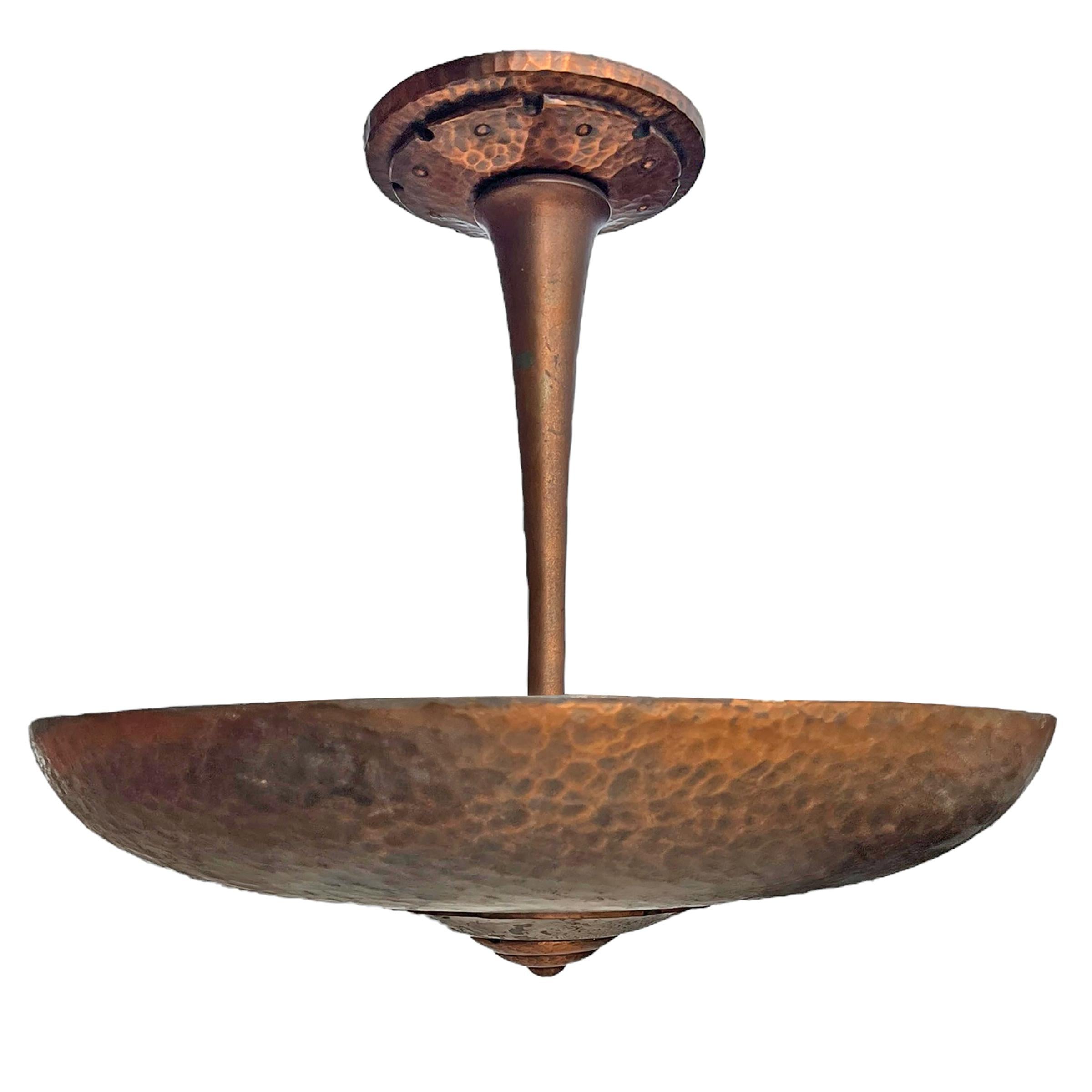 Early 20th Century American Art Deco Hammered Copper Light Fixture In Good Condition For Sale In Chicago, IL