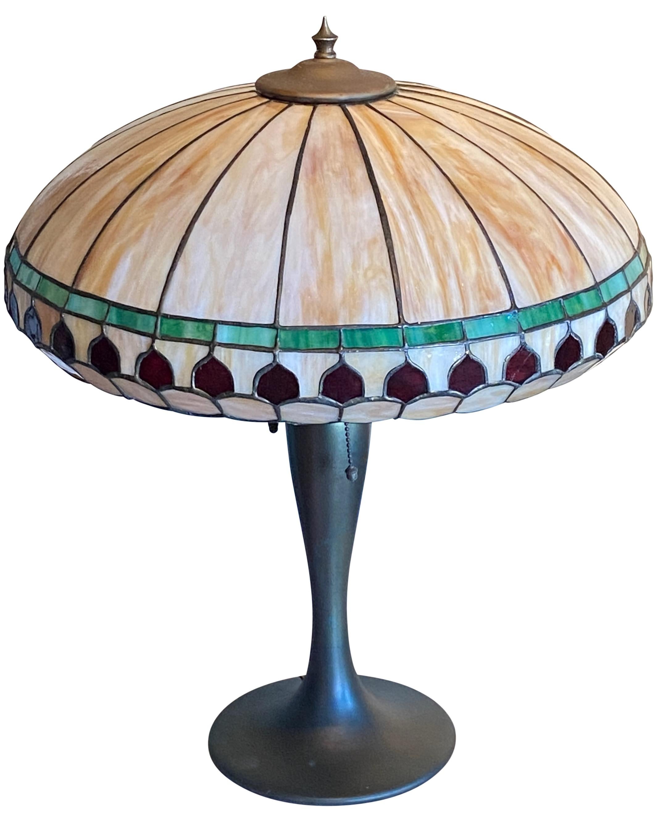 Glass Early 20th Century American Arts and Crafts Era Leaded Table Lamp For Sale
