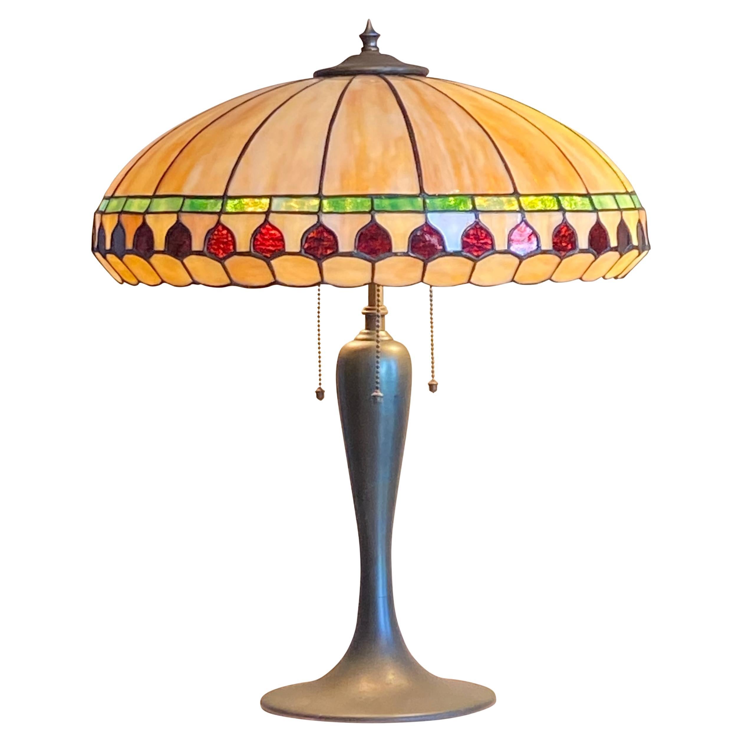 Early 20th Century American Arts and Crafts Era Leaded Table Lamp For Sale