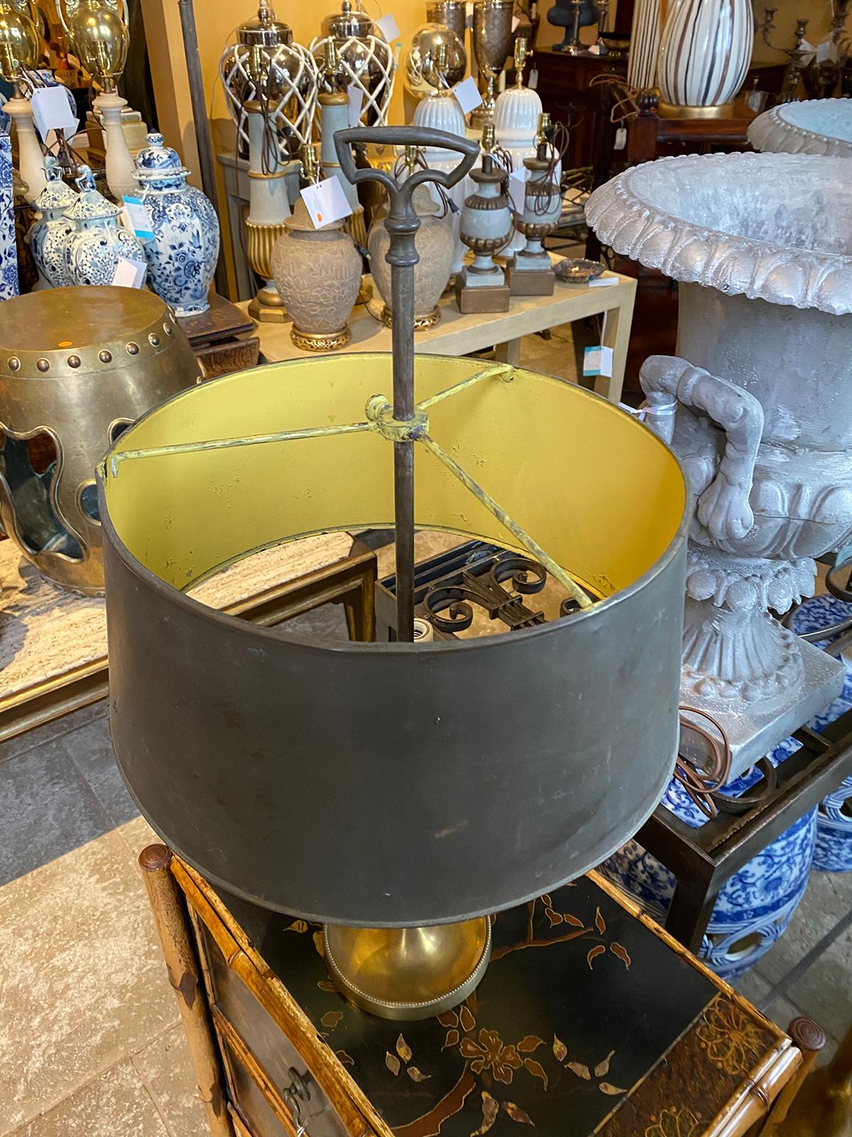 Early 20th Century American Bronze Bouillotte Lamp with Tole Shade In Good Condition For Sale In Atlanta, GA