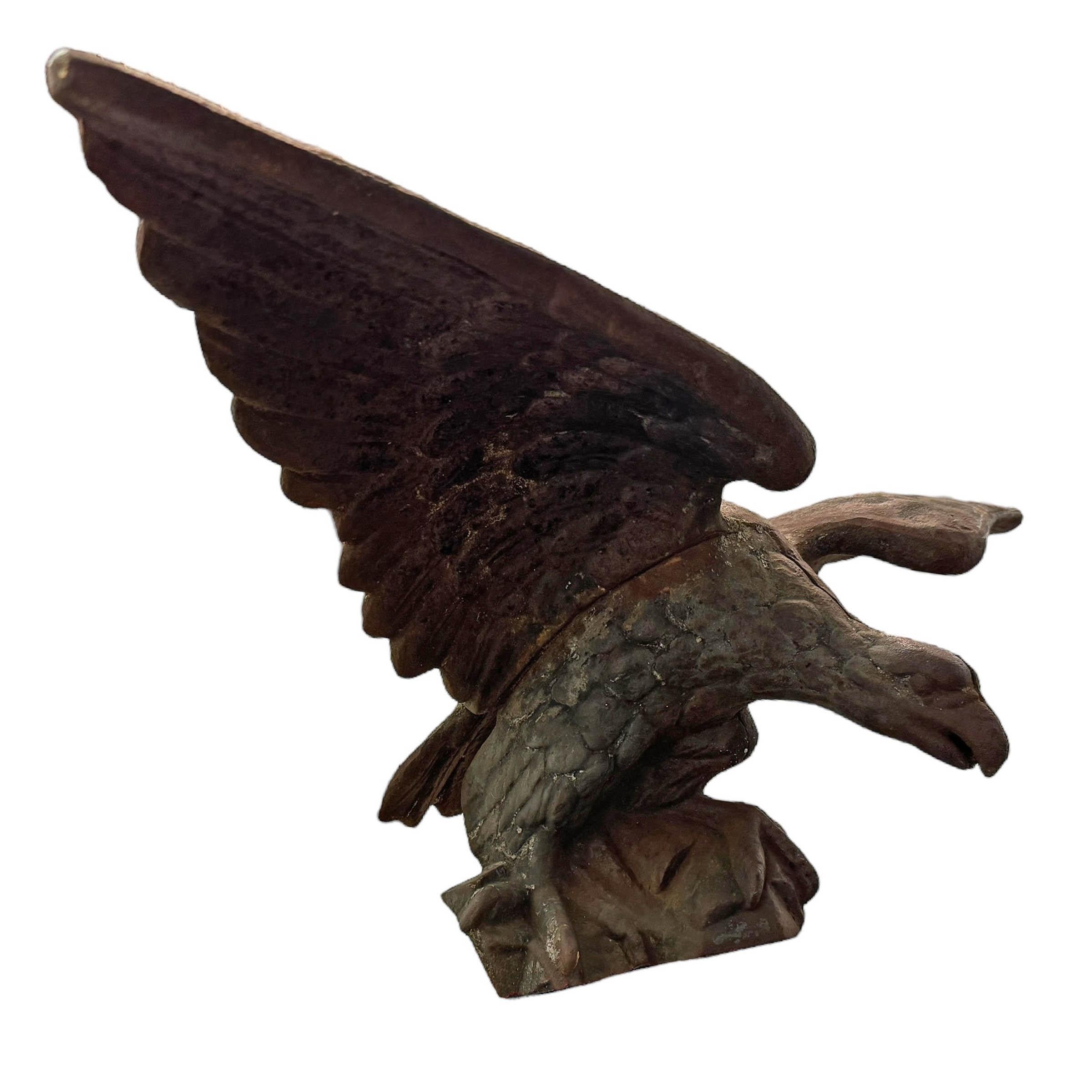Early 20th Century American Cast Iron Eagle In Good Condition For Sale In Chicago, IL
