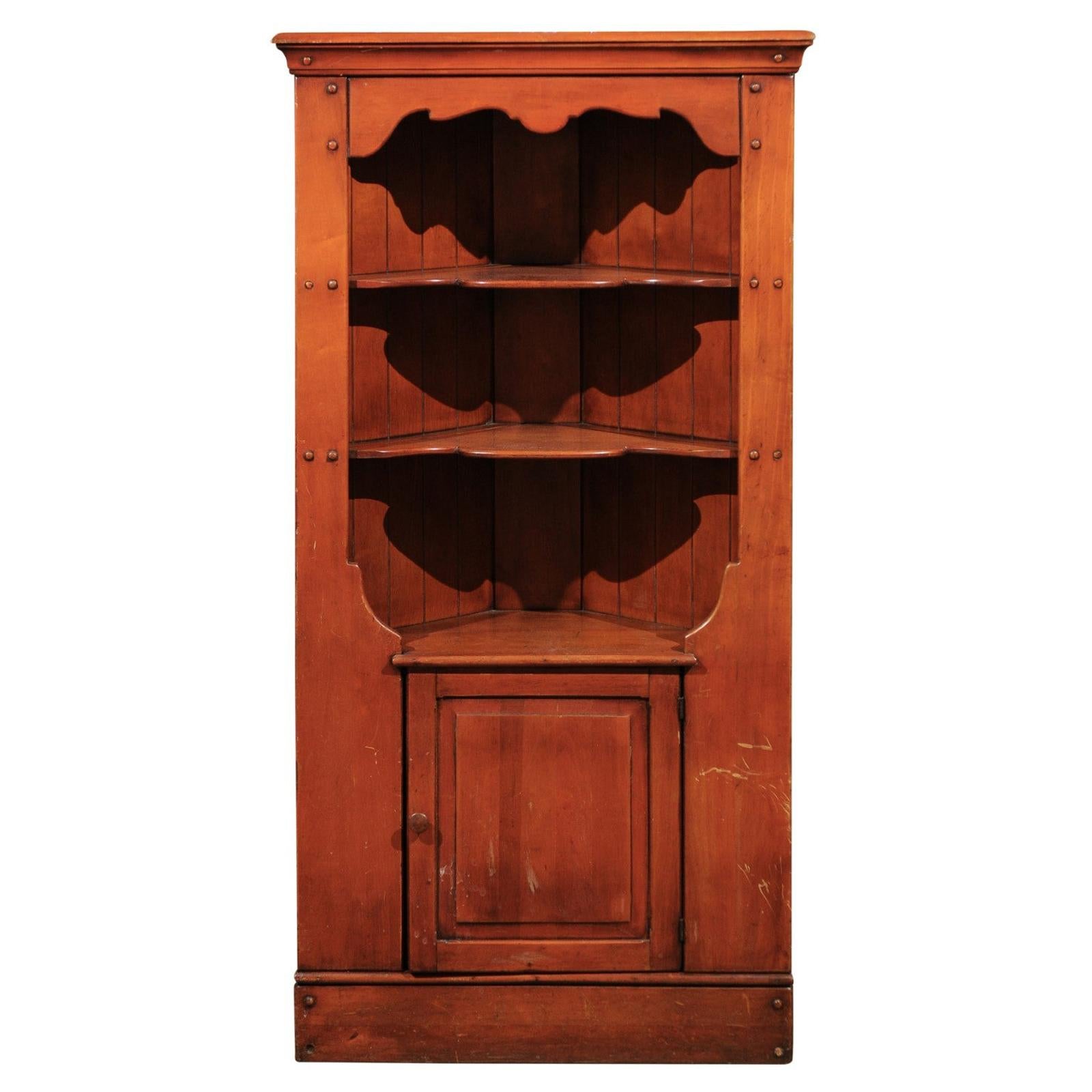 Early 20th Century American Cherry Corner Cabinet with Shelves and Single Door