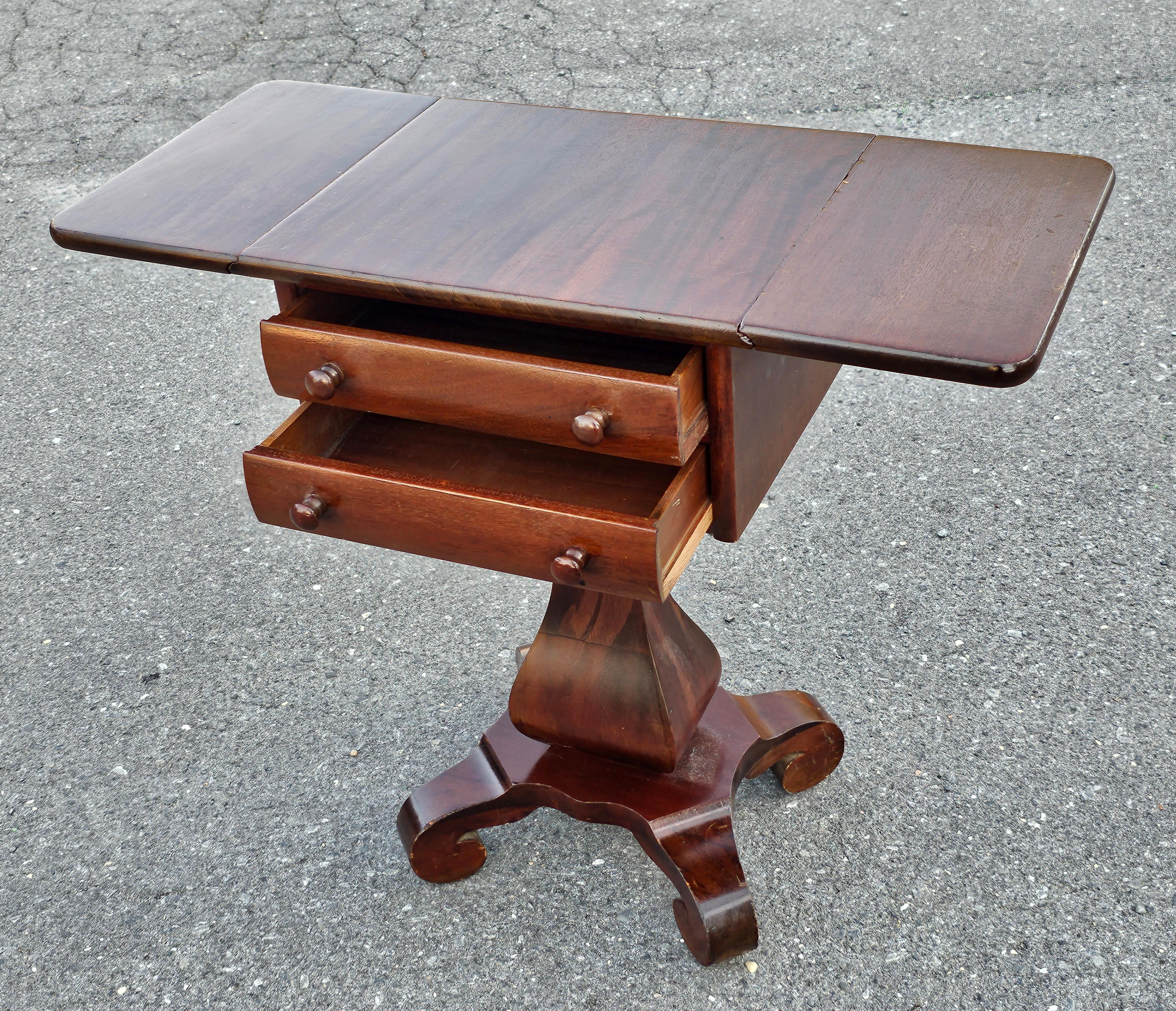 Early 20th Century American Empire Mahogany Drop Leaf Side Table By Imperial  In Good Condition For Sale In Germantown, MD