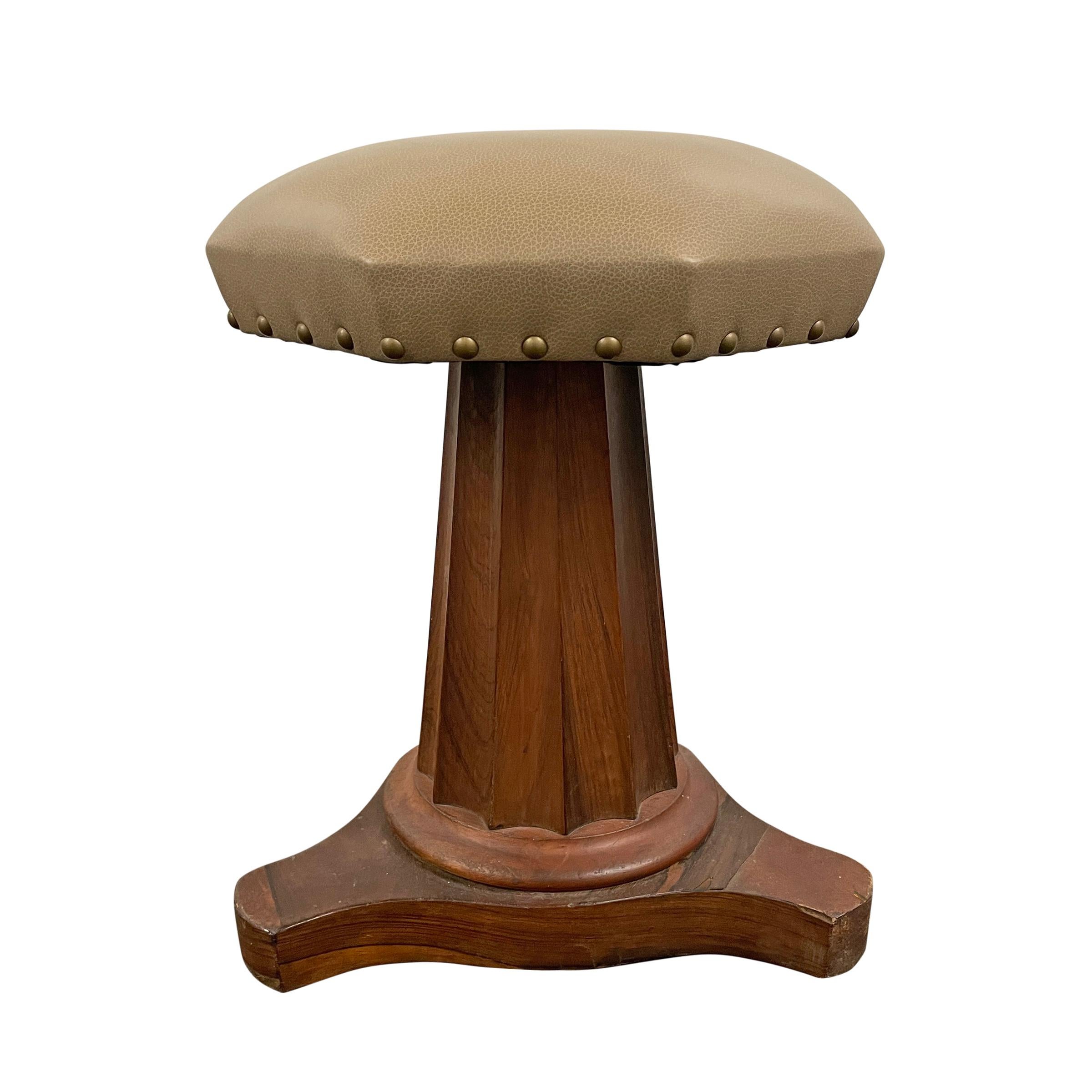 Early 20th Century American Empire Stool In Good Condition For Sale In Chicago, IL