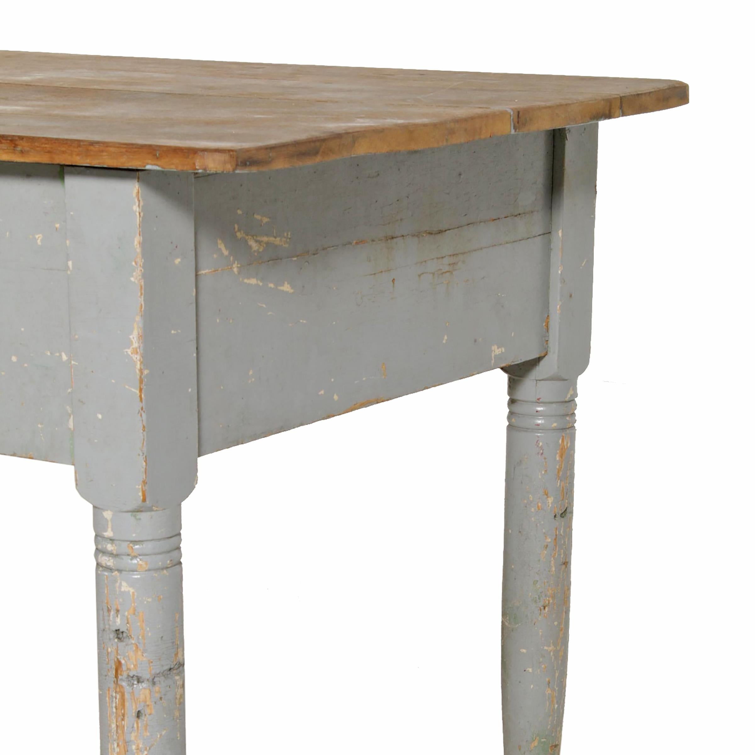 Maple Early 20th Century American Farm Table For Sale