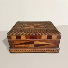 Early 20th Century American Folk Art Box