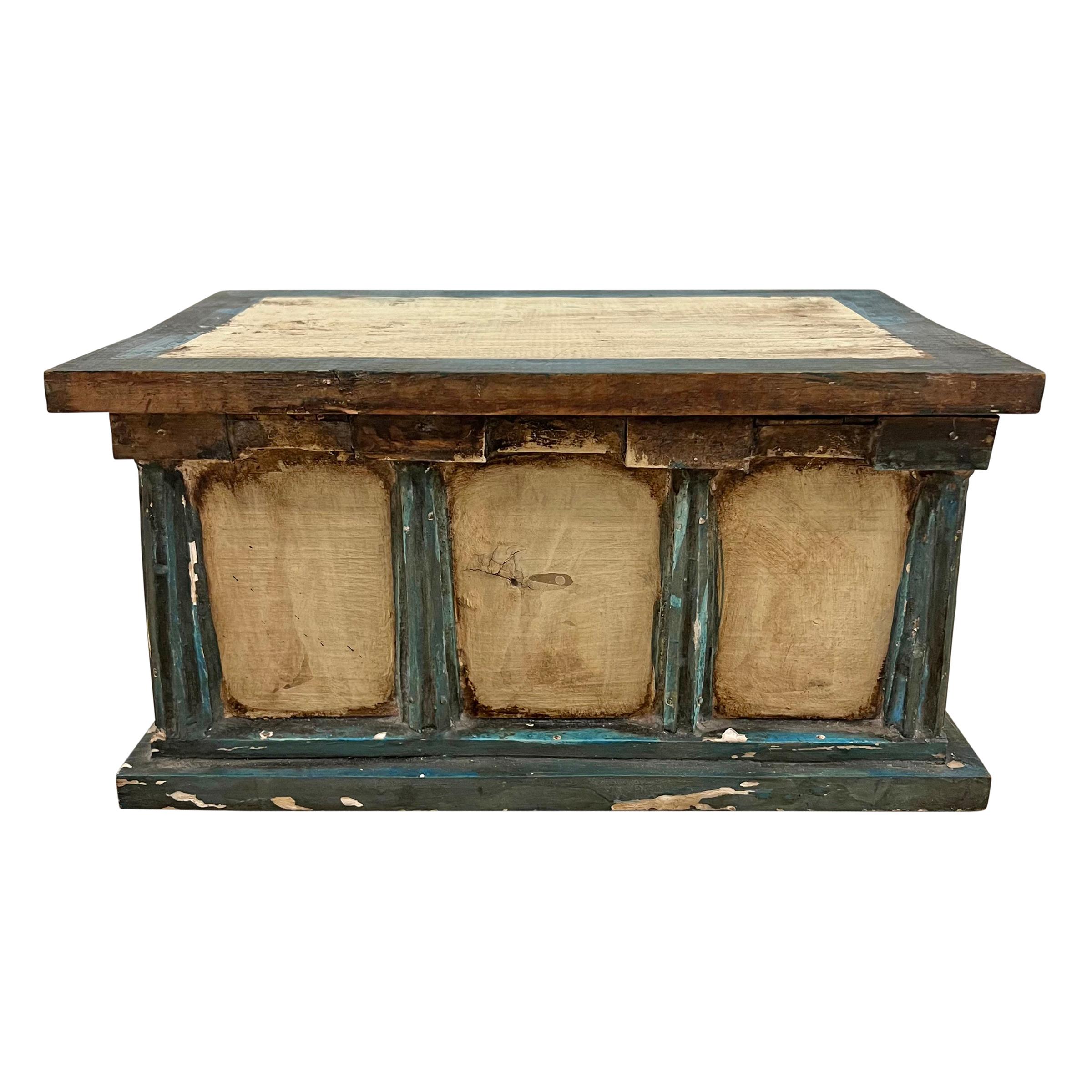 Wood Early 20th Century American Folk Art Box For Sale