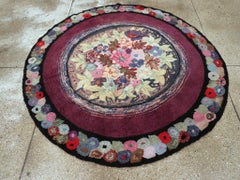 Galerie Shabab Collection Early 20th Century American Hook Rug