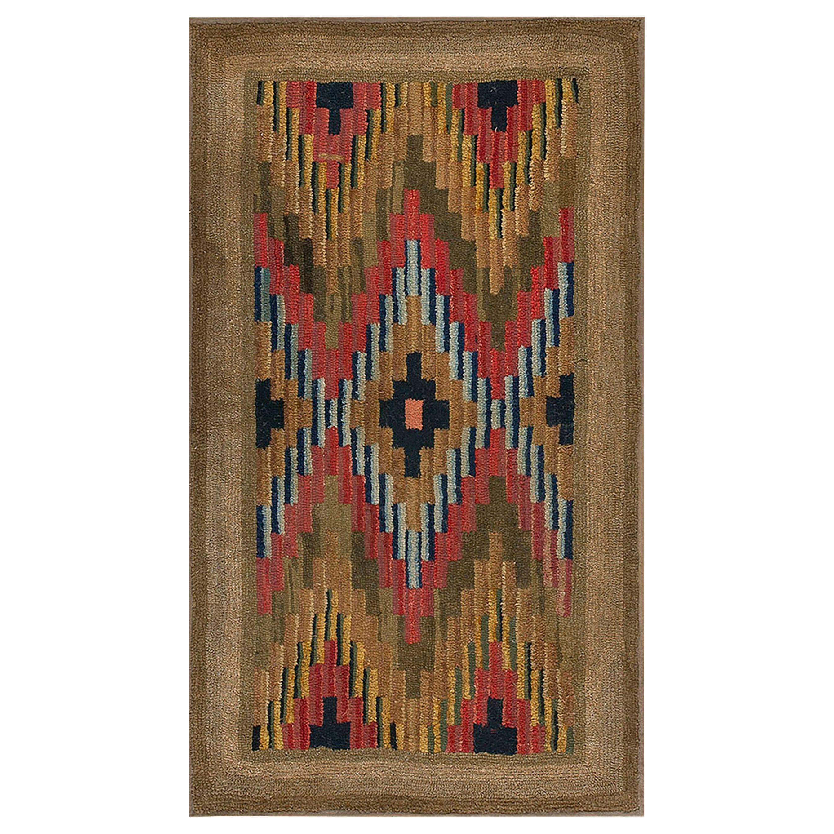 Tappeto americano uncinato dei primi del Novecento 2' 8" x 4' 10"