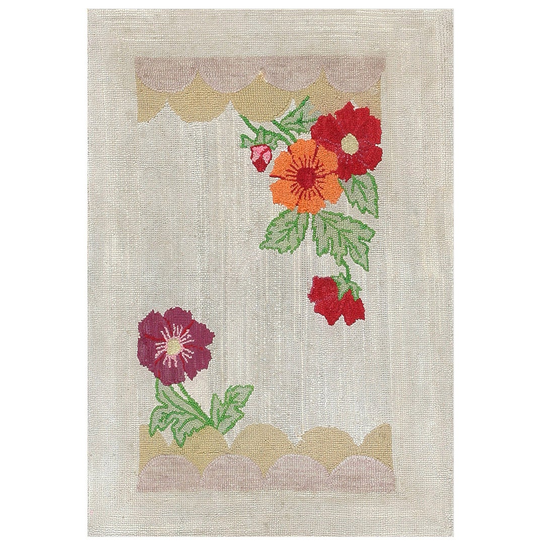 Early 20th Century American Hooked Rug ( 2'2" x 3'2" - 66 x 96 )