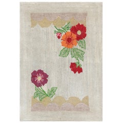 Amerikanischer Kapuzenteppich des frühen 20. Jahrhunderts ( 2'2" x 3'2" - 66 x 96")