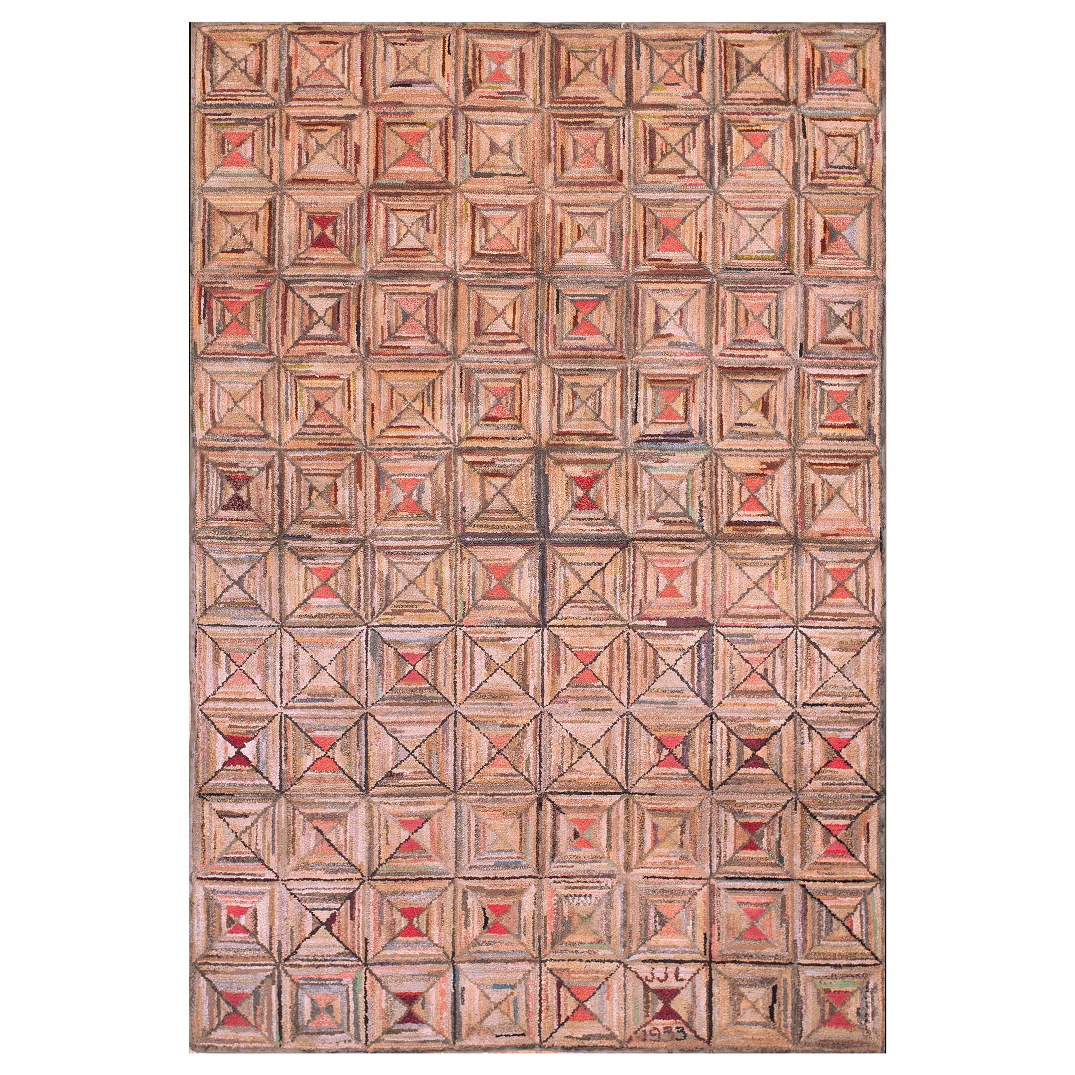 Tapis à capuche américain du début du 20e siècle (5'6" x 8' - 167 x 244 )