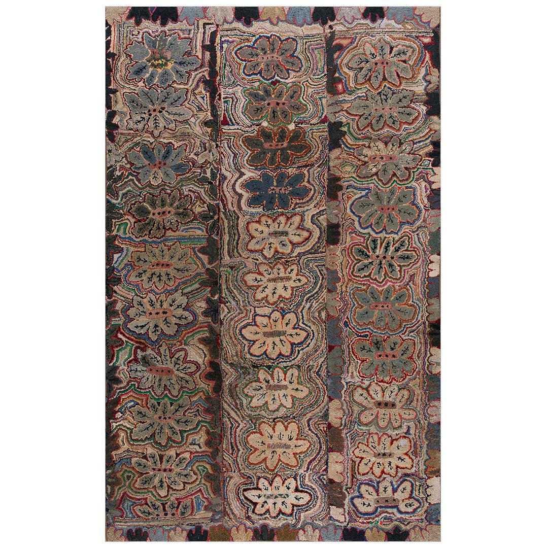 Early 20th Century American Hooked Rug ( 8'4" x 13' - 255 x 395 )  For Sale