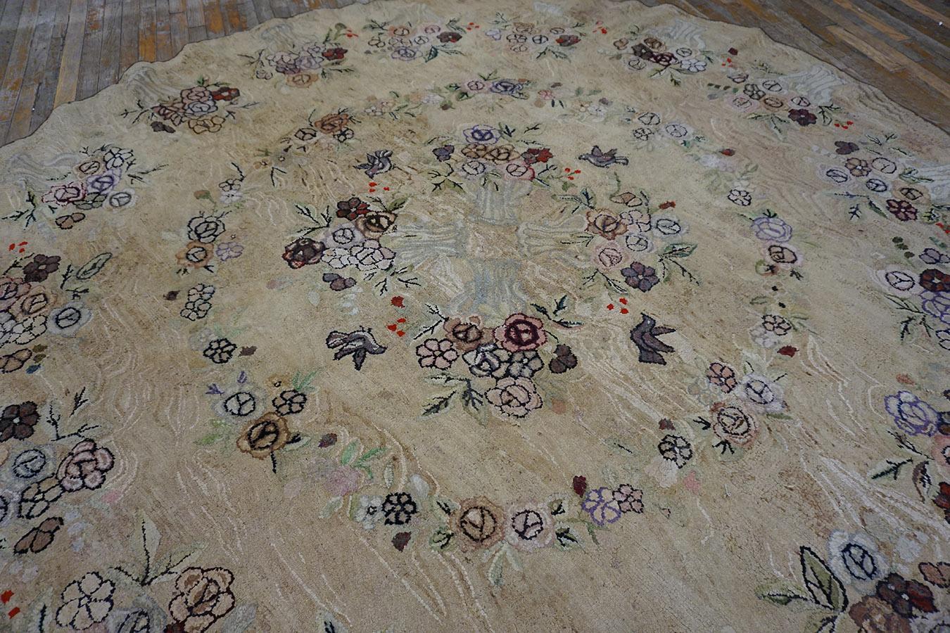 Alfombra con ganchos americana de principios del siglo XX ( 9' x 9' - 275 x 275 ) en venta 7