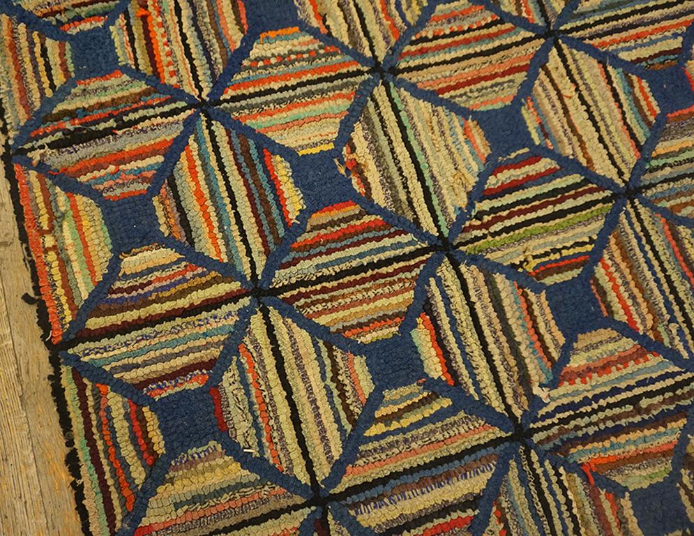 Hand-Woven Early 20th Century American Hooked Rug For Sale