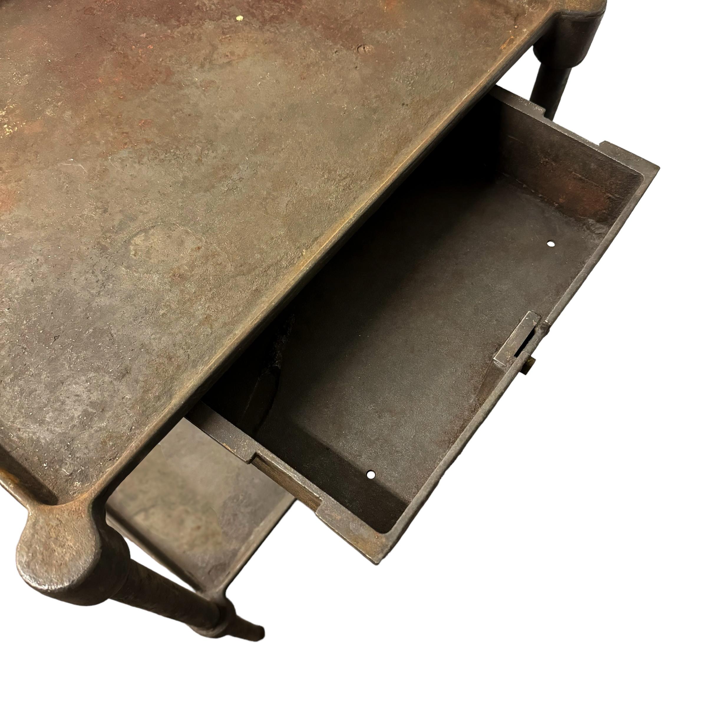 Early 20th Century American Industrial Table For Sale 4
