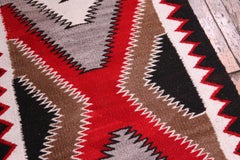 Tappeto Navajo americano dei primi del Novecento ( 2'2" x 4'3" - 66 x 130 )