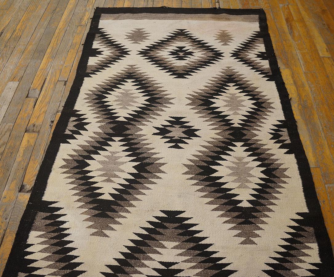 Mid-20th Century Early 20th Century American Navajo Carpet ( 3'3'' x 6'4'' - 99 x 193 ) For Sale
