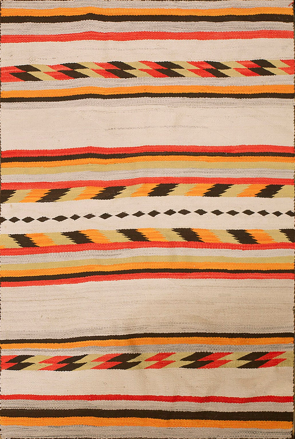 Early 20th Century American Navajo Carpet ( 4'2" x 6'2" - 127 x 188 )