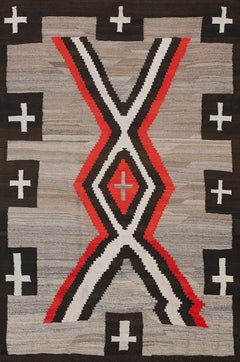 Early 20th Century American Navajo Carpet ( 4'9" x 7'3" - 145 x 221 )