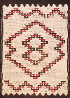 Amerikanischer Navajo-Teppich des frühen 20. Jahrhunderts ( 5' x 6'10" - 152 x 208")