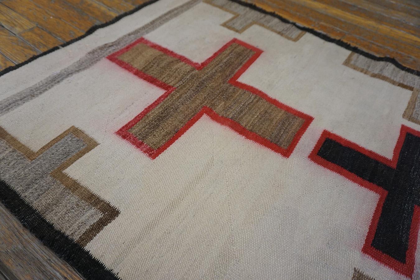 Early 20th Century American Navajo Carpet  In Good Condition For Sale In New York, NY