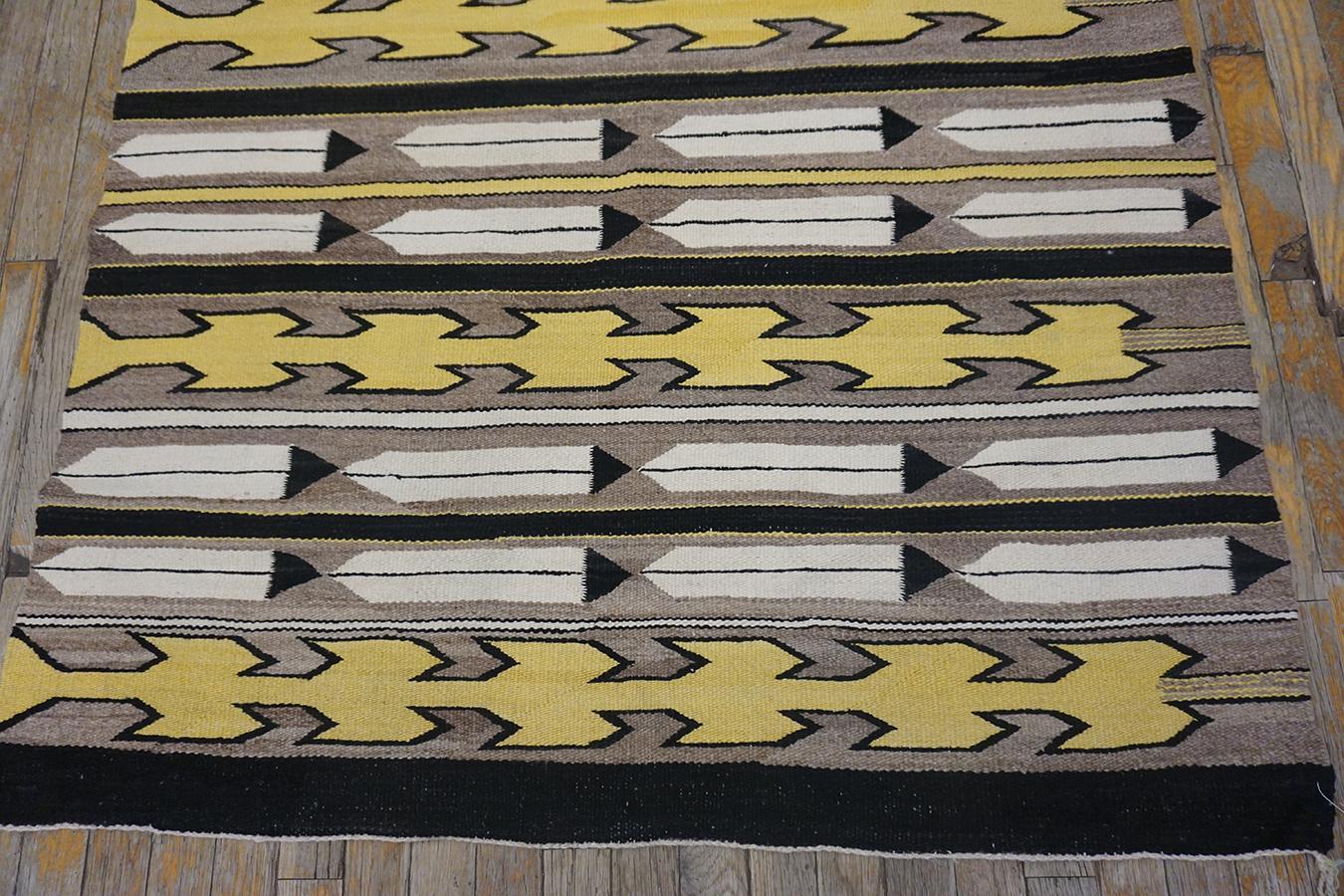Early 20th Century American Navajo Carpet with Corn Design For Sale 11