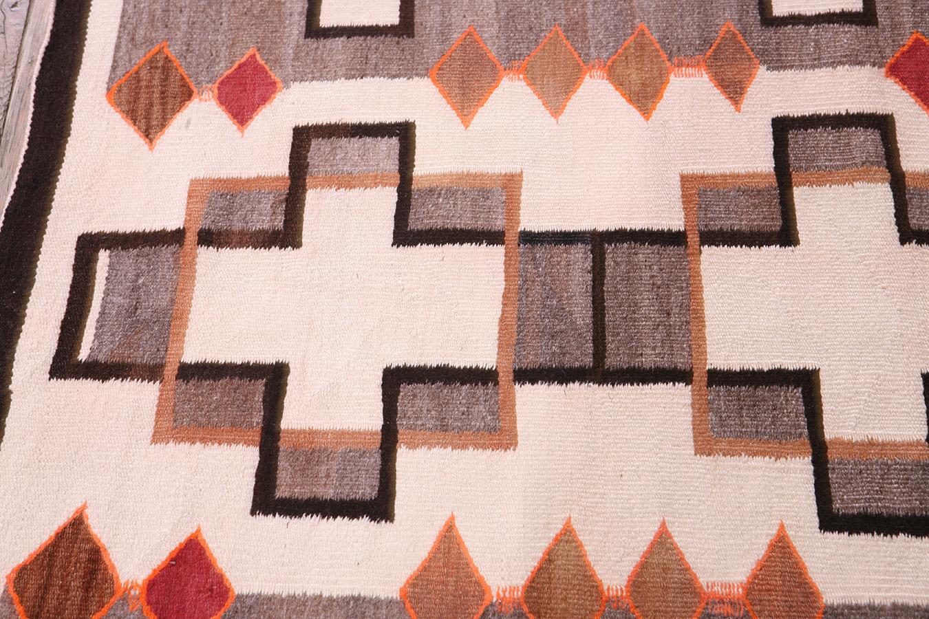 Early 20th Century American Navajo Crystal Rug For Sale 4