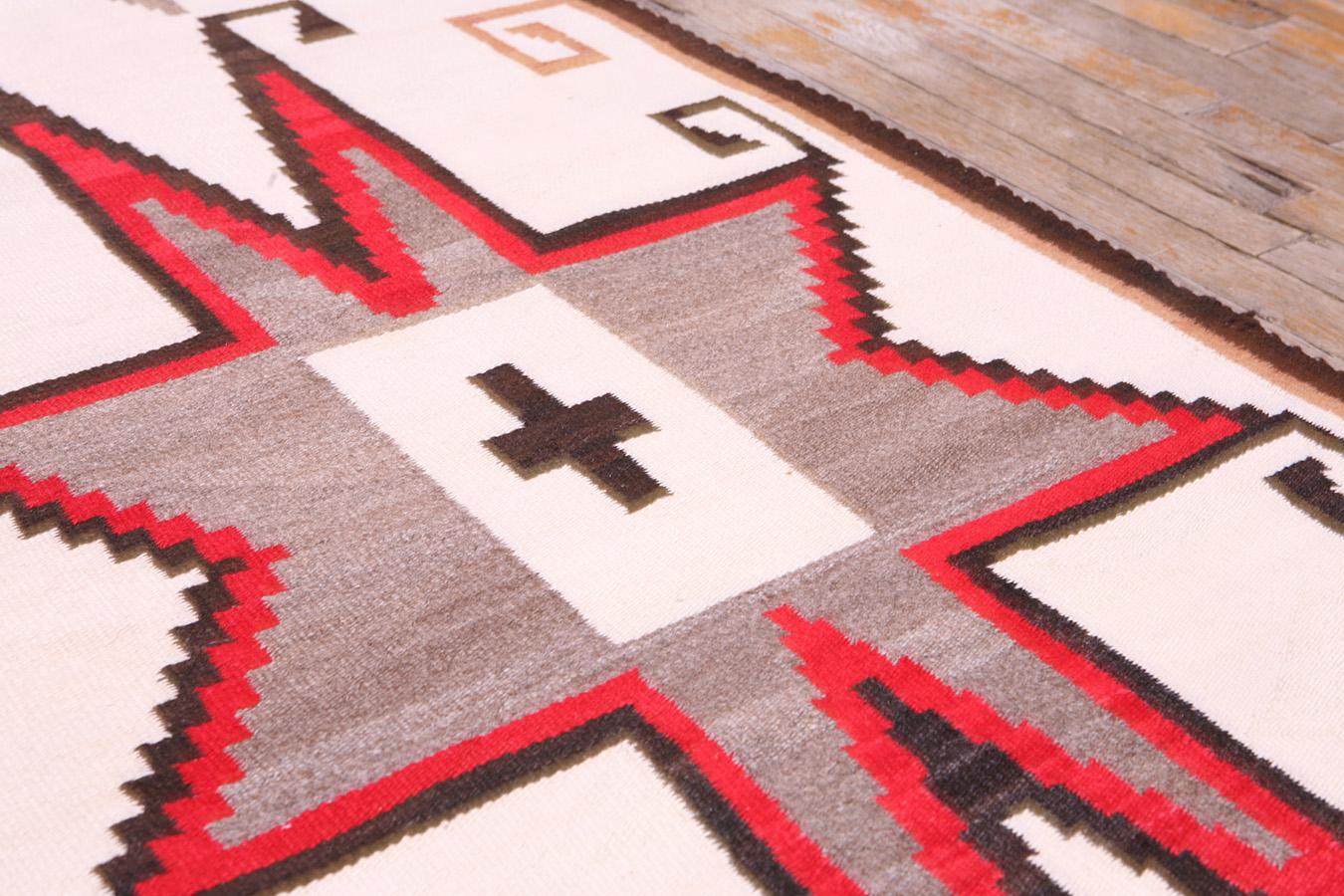 Early 20th Century American Navajo Crystal Rug For Sale 5