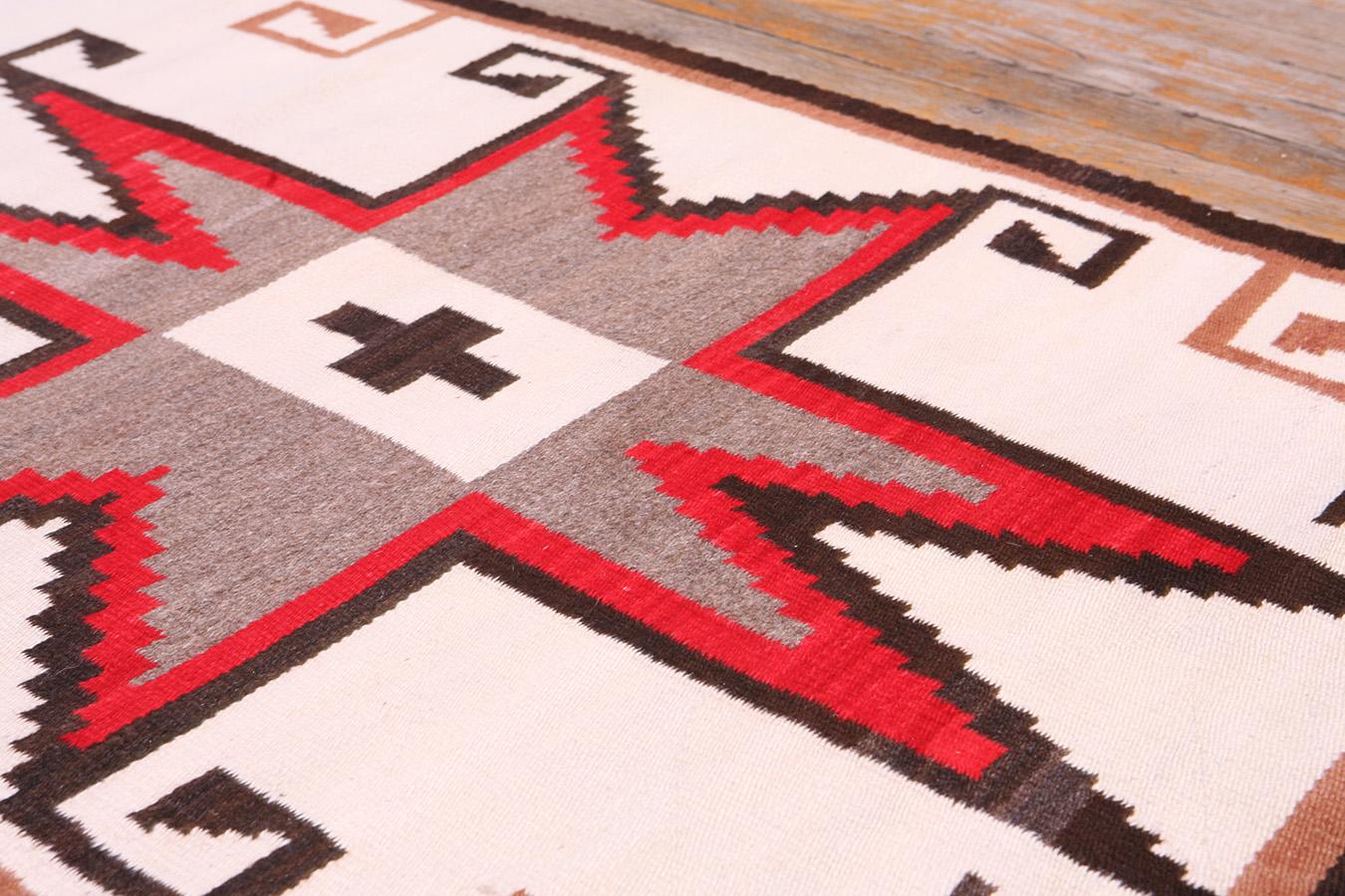 Early 20th Century American Navajo Crystal Rug For Sale 6