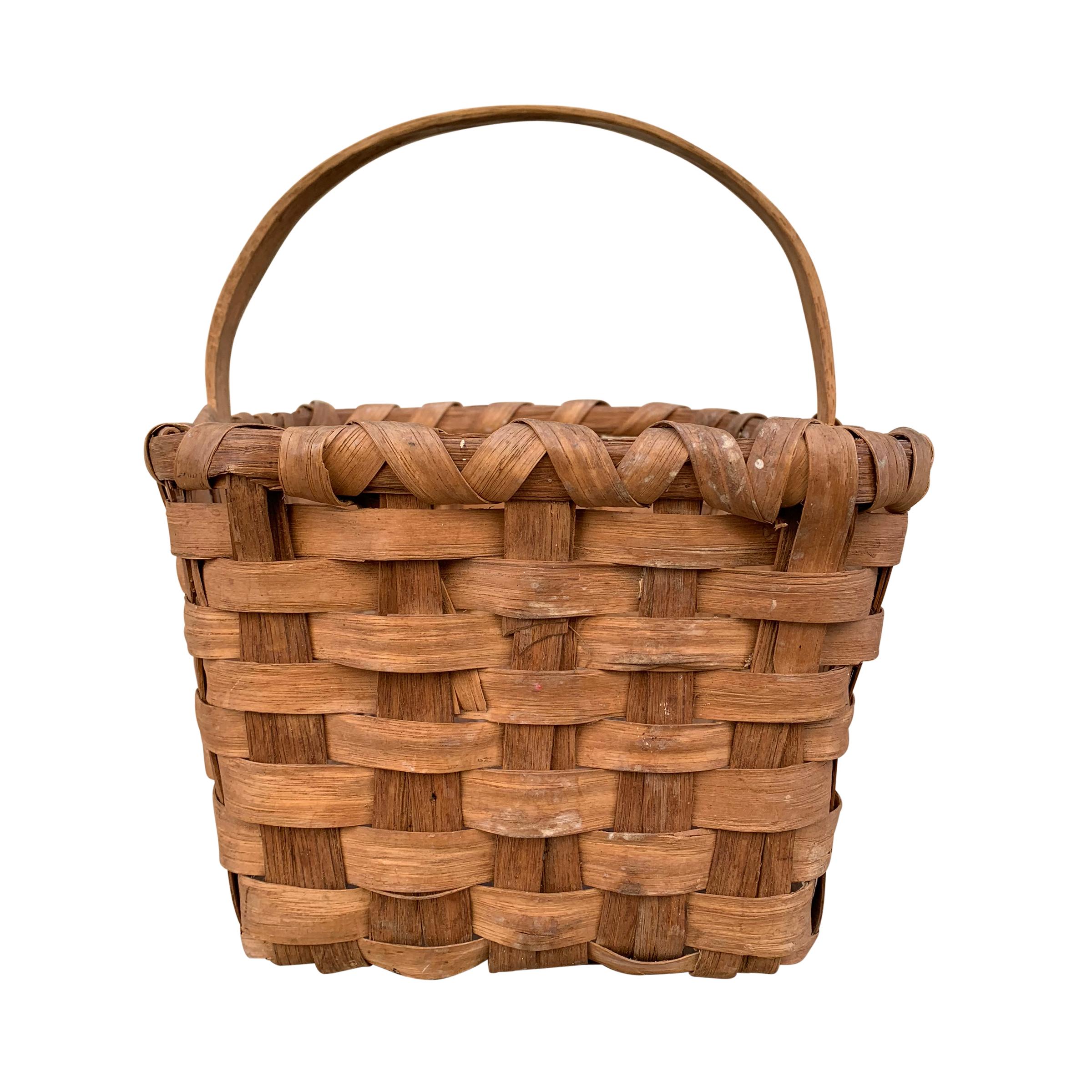 Early 20th Century American Oak Splint Gathering Basket In Good Condition In Chicago, IL