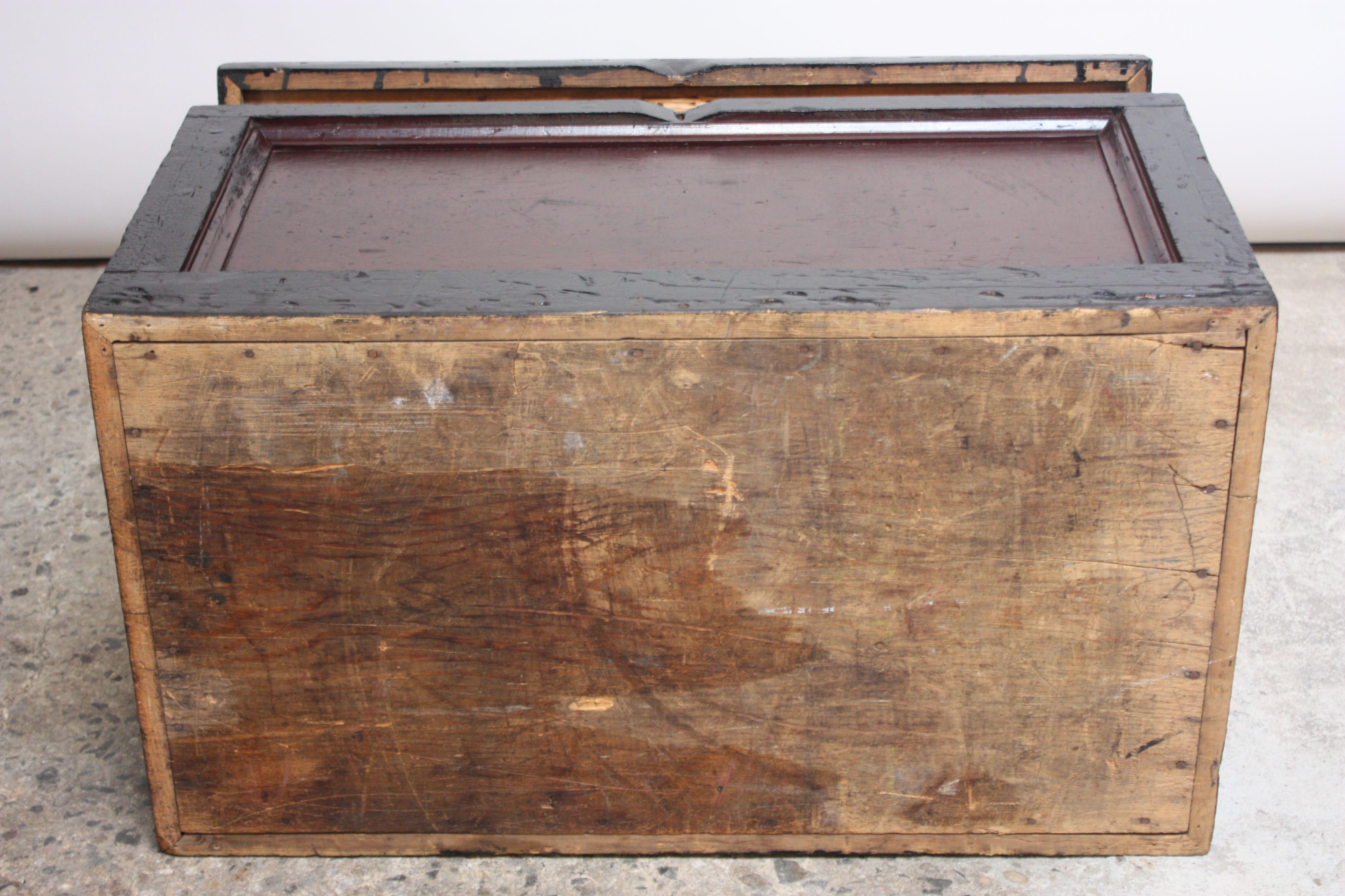 Early 20th Century American Painted Trunk or Blanket Chest 4