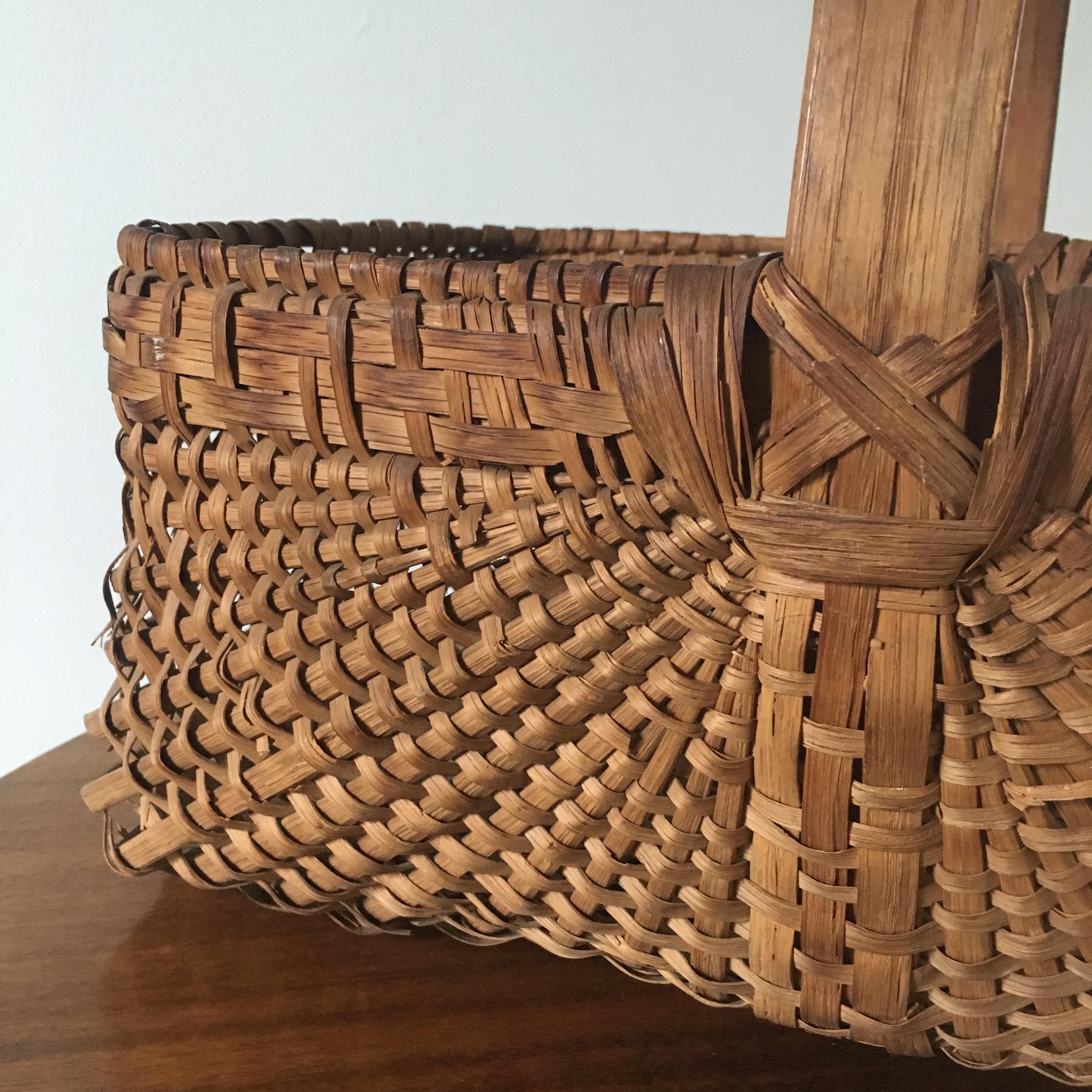 Rustic Early 20th Century American Splint Oak Gathering Basket