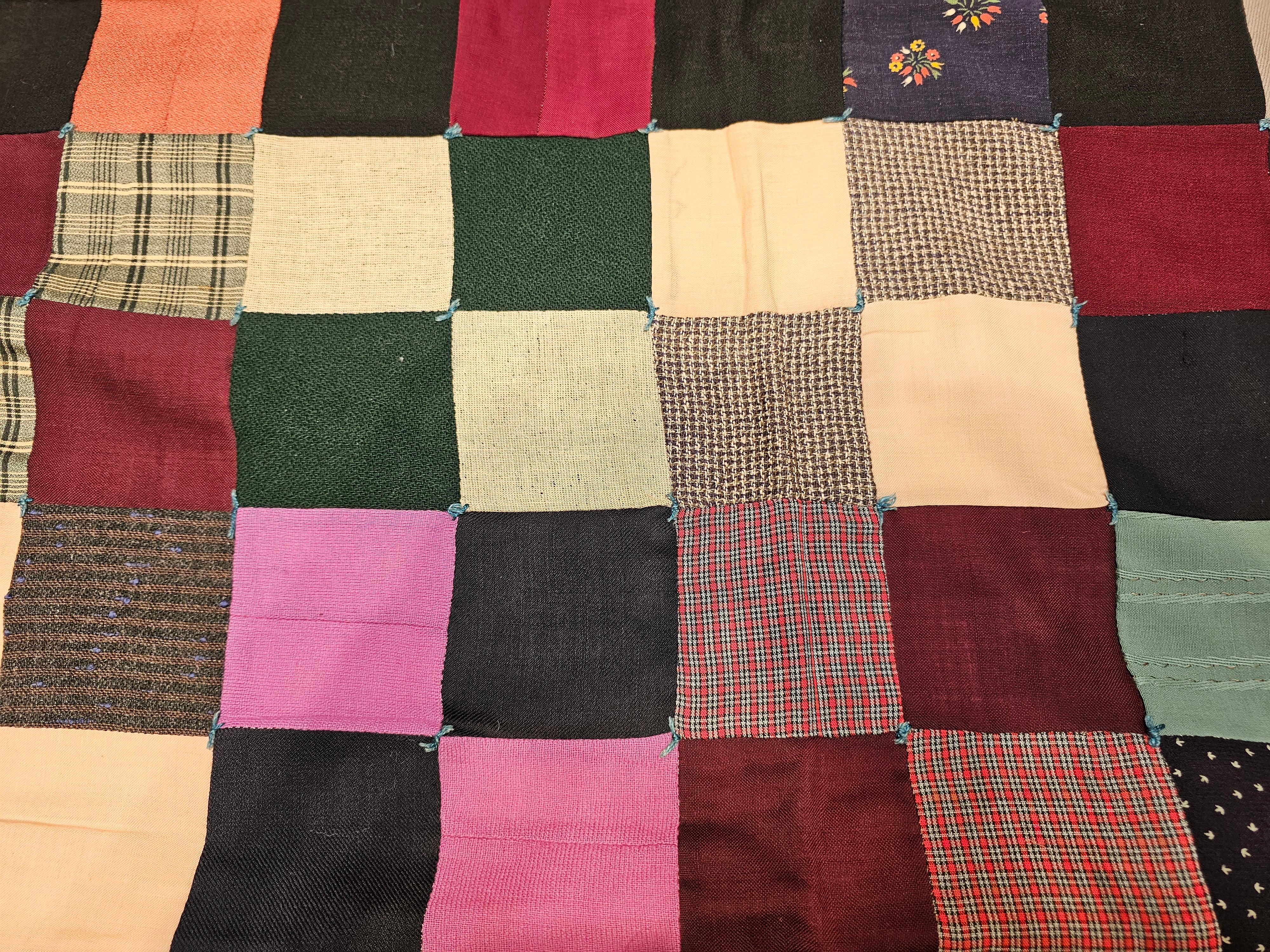 Amerikanische quadratische Patchwork-Steppdecke des frühen 20. Jahrhunderts 5