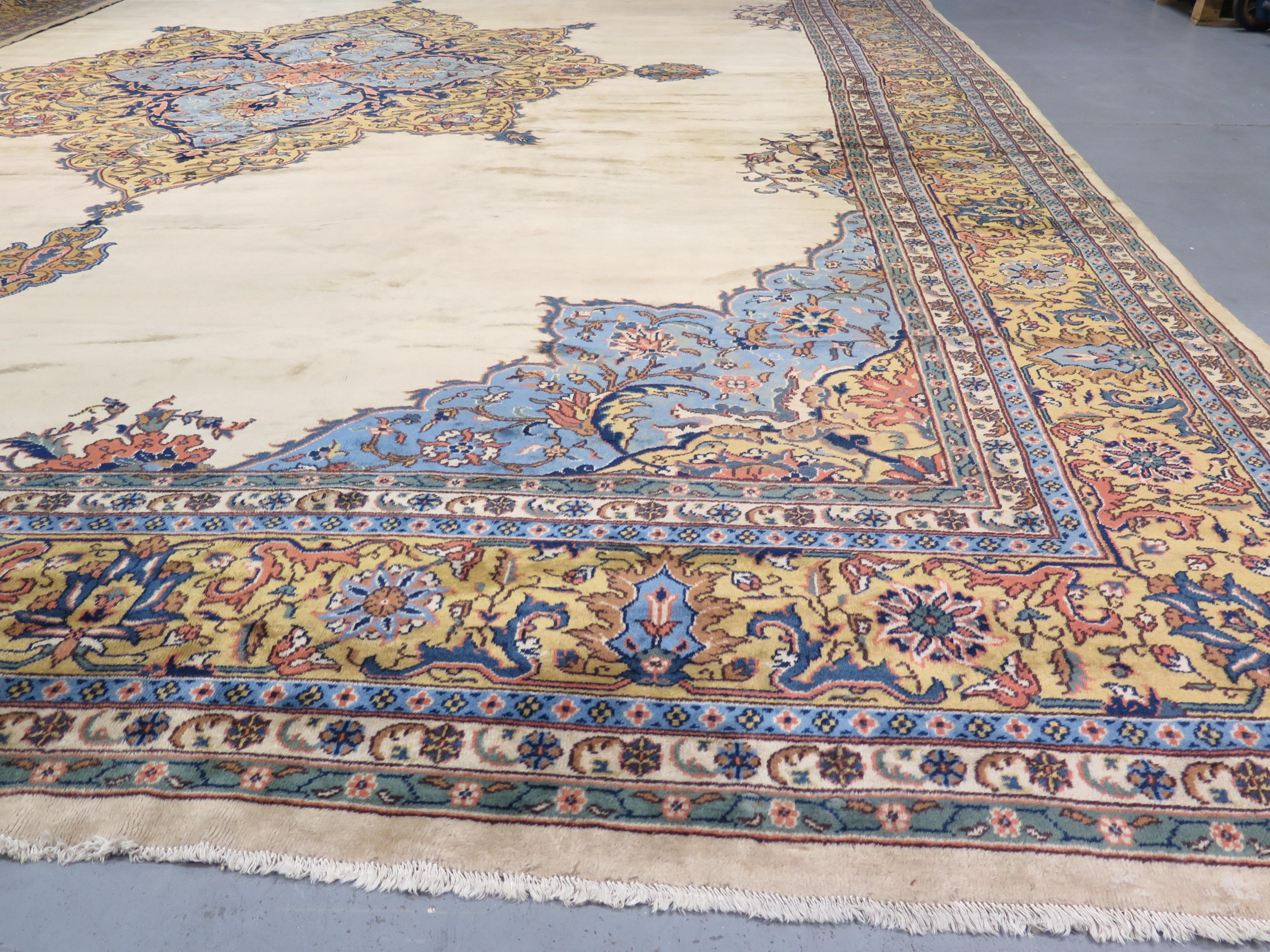 Turkish Early 20th Century Anatolian Carpet For Sale