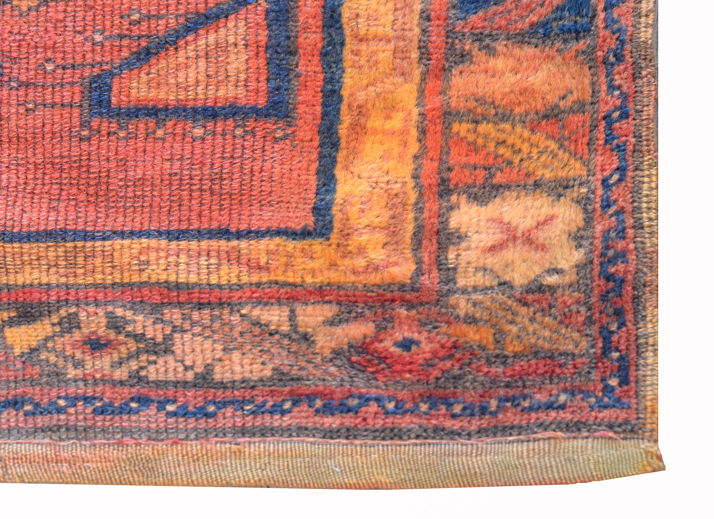 Early 20th Century Anatolian Rug In Good Condition For Sale In Chicago, IL