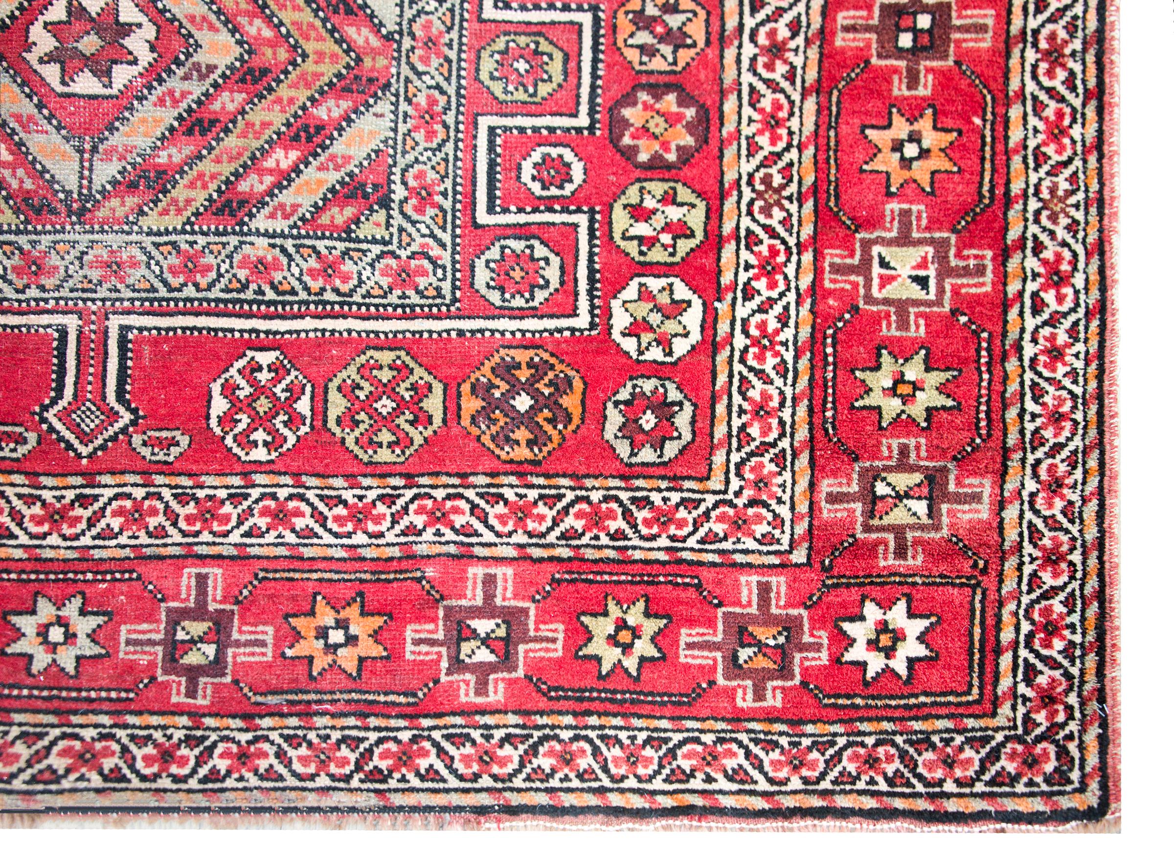 Anatolischer türkischer Teppich des frühen 20. Jahrhunderts im Angebot 5