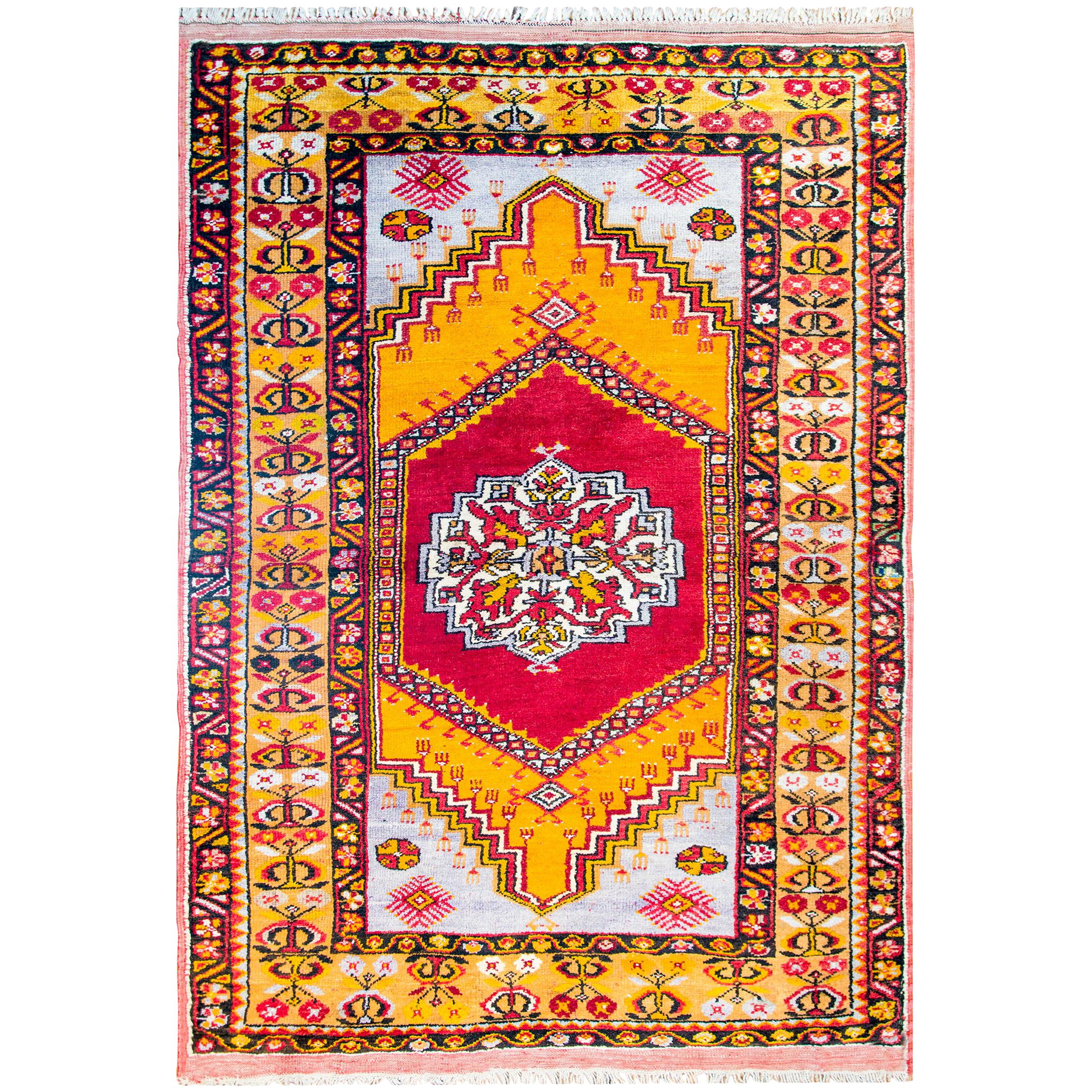 Anatolischer türkischer Teppich des frühen 20. Jahrhunderts