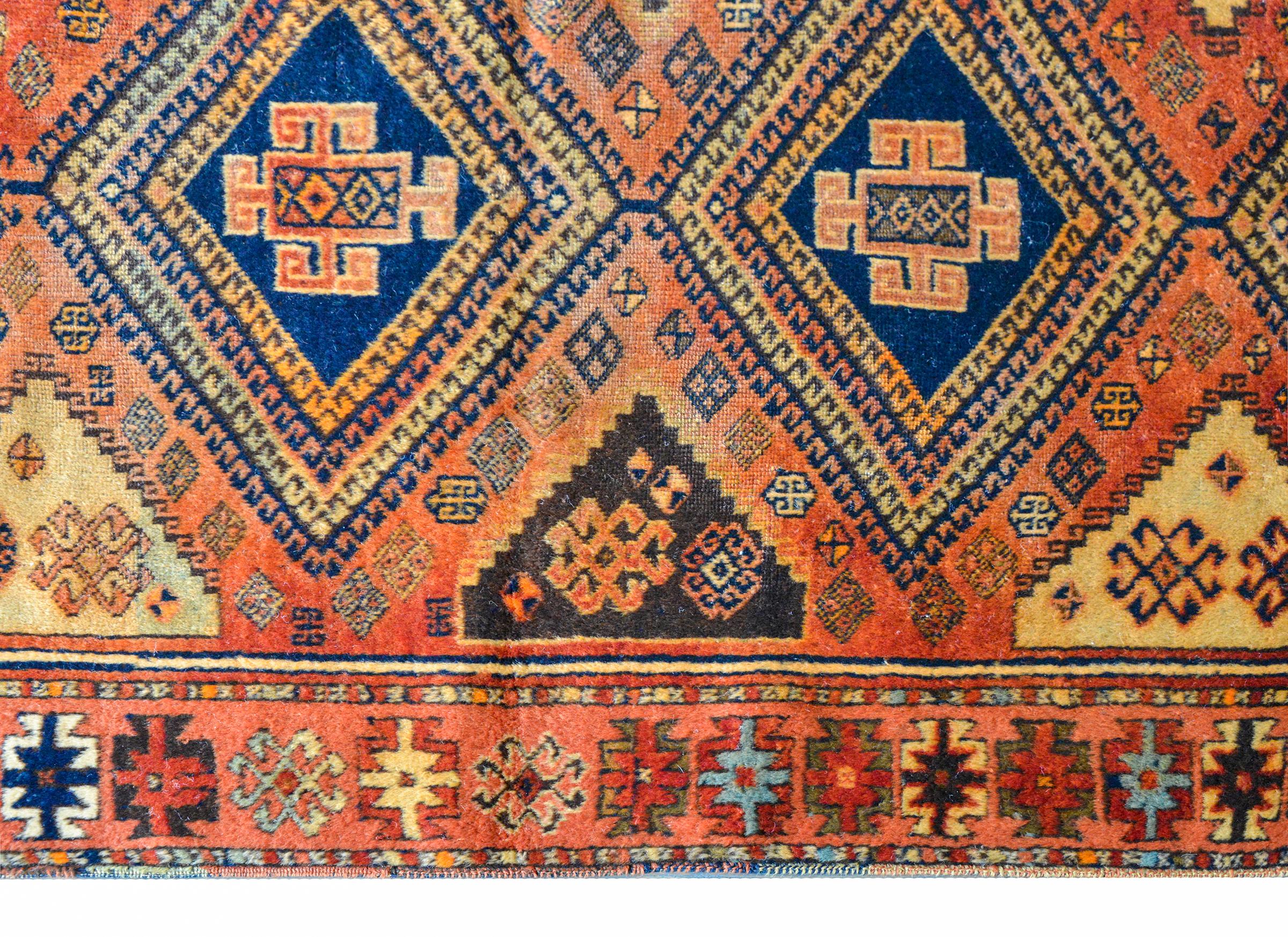 Early 20th Century Anatolian Turkish Runner In Good Condition For Sale In Chicago, IL