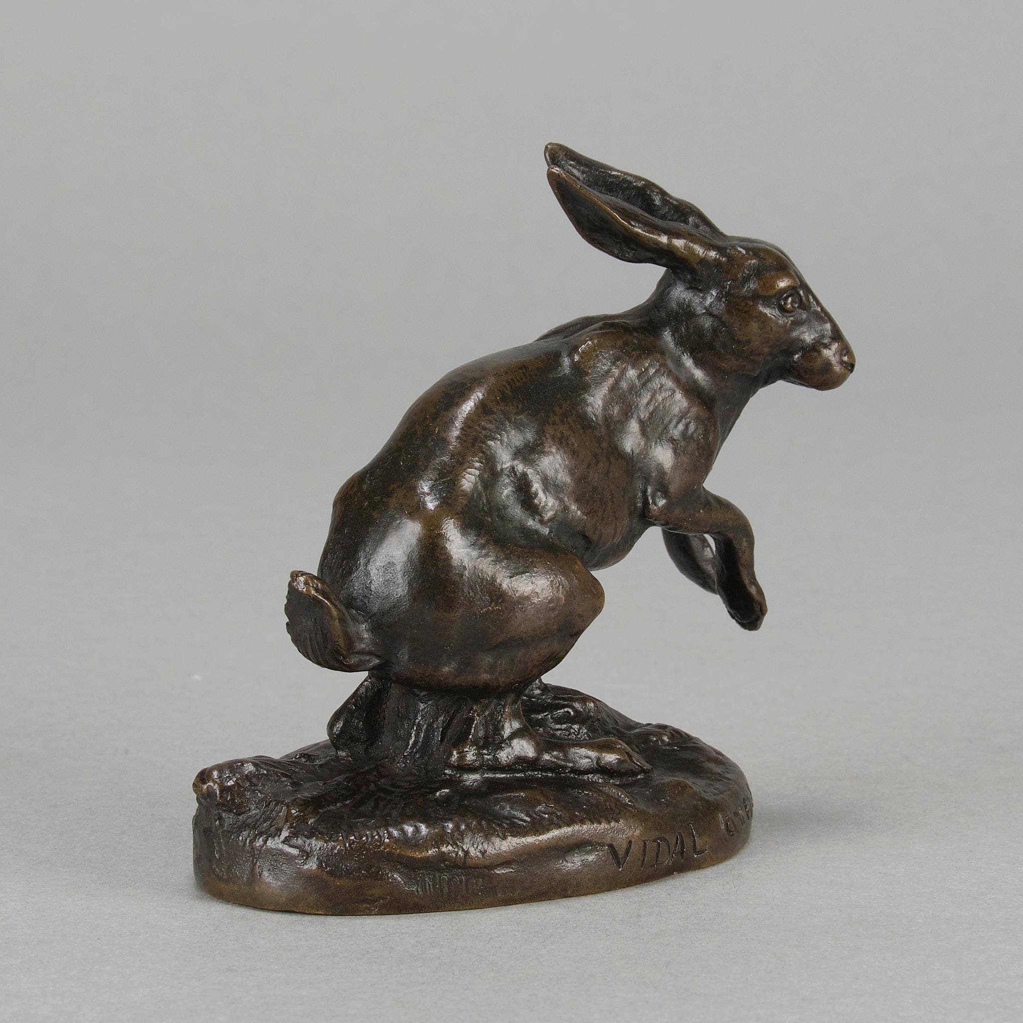 Bronze animalier du début du 20e siècle intitulé « Leaping Hare » de Louis Vidal en vente 3