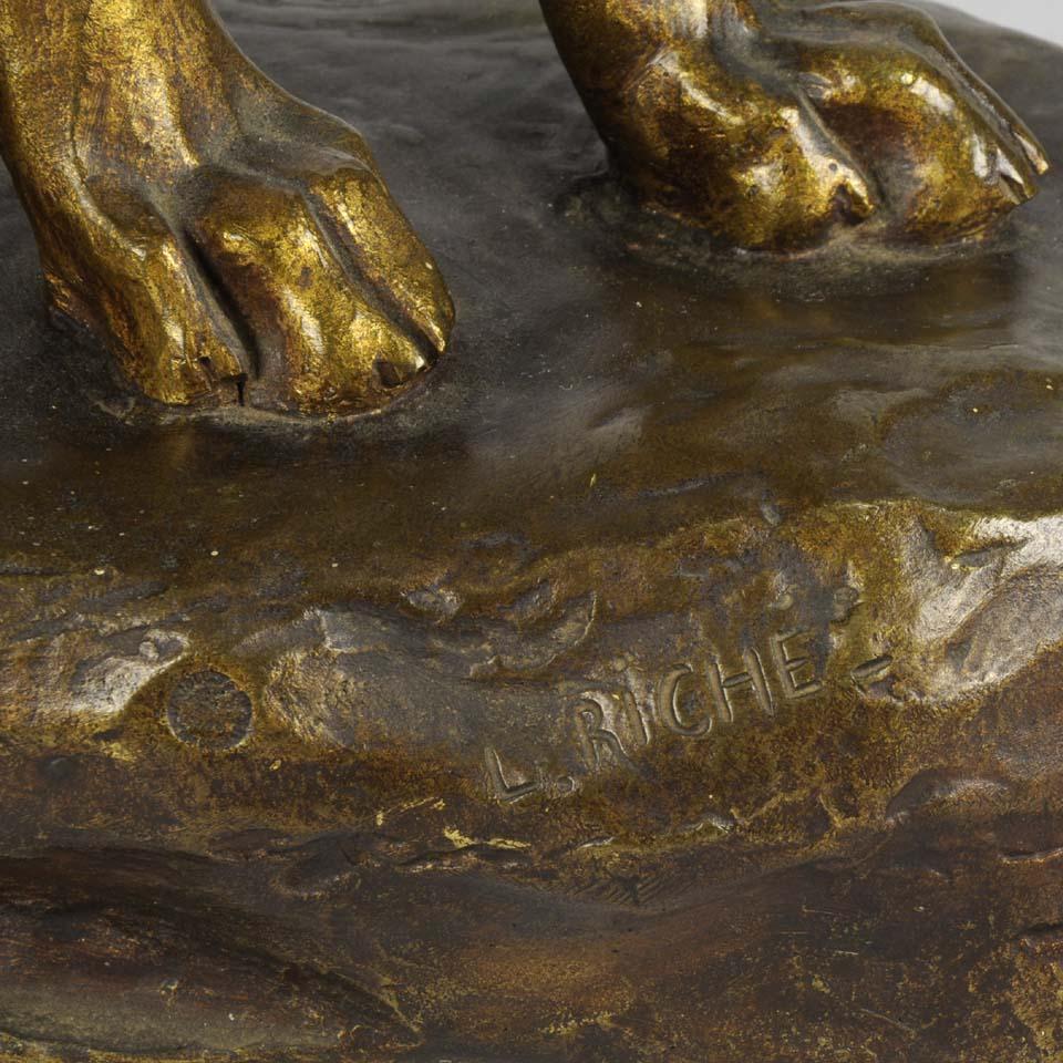 Bronze animalier du début du 20e siècle intitulé « Assise Alsatienne » par Louis Rich en vente 3