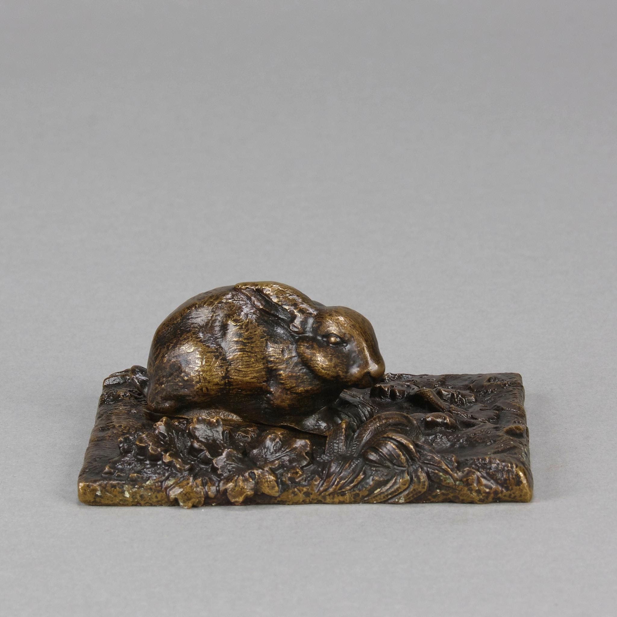 Art nouveau Sculpture animalière française du début du 20e siècle en bronze intitulée « Lapin assis » en vente