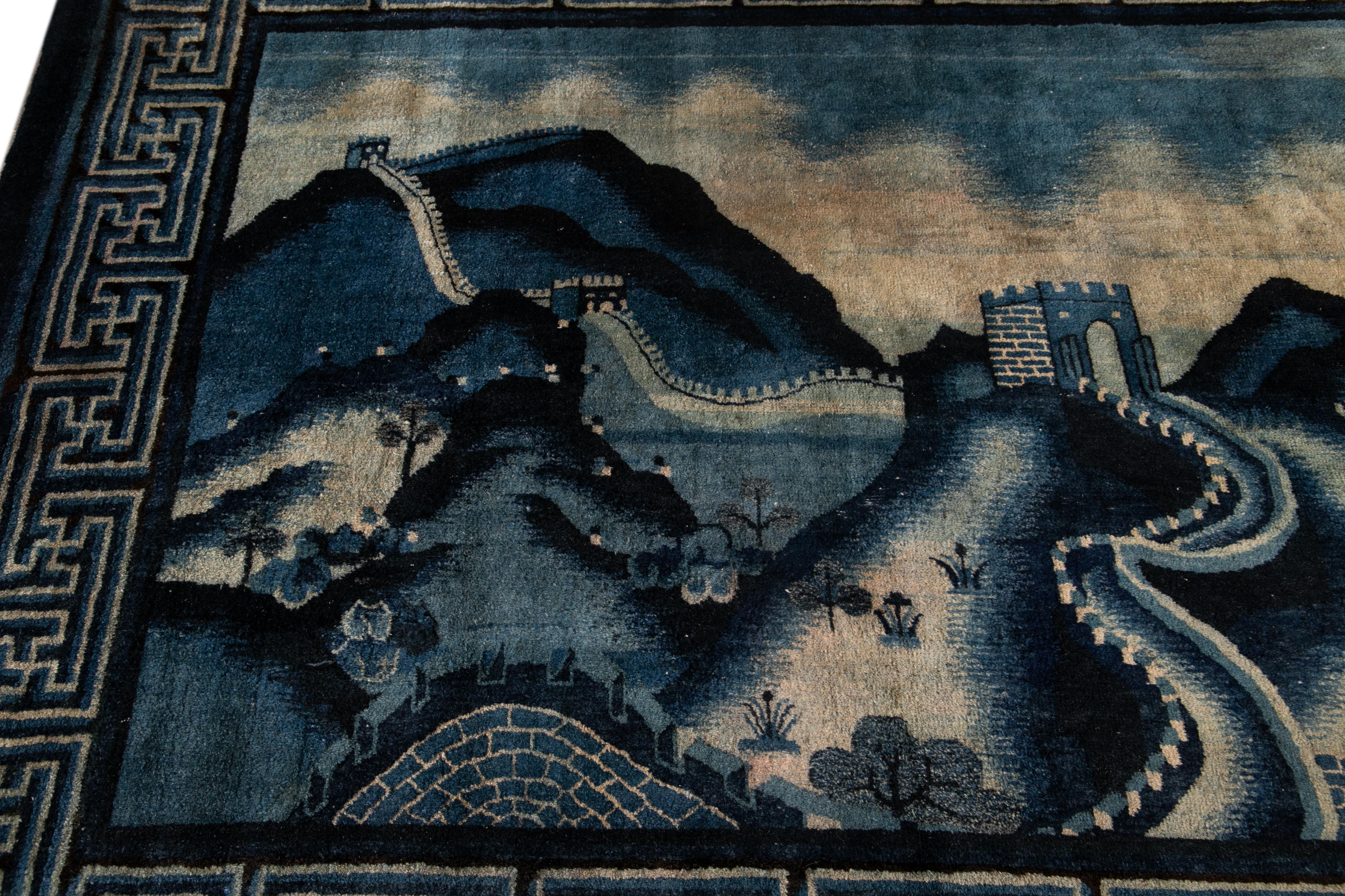 Tapis carré chinois en laine:: début du 20ème siècle:: ancien Art Déco en vente 2