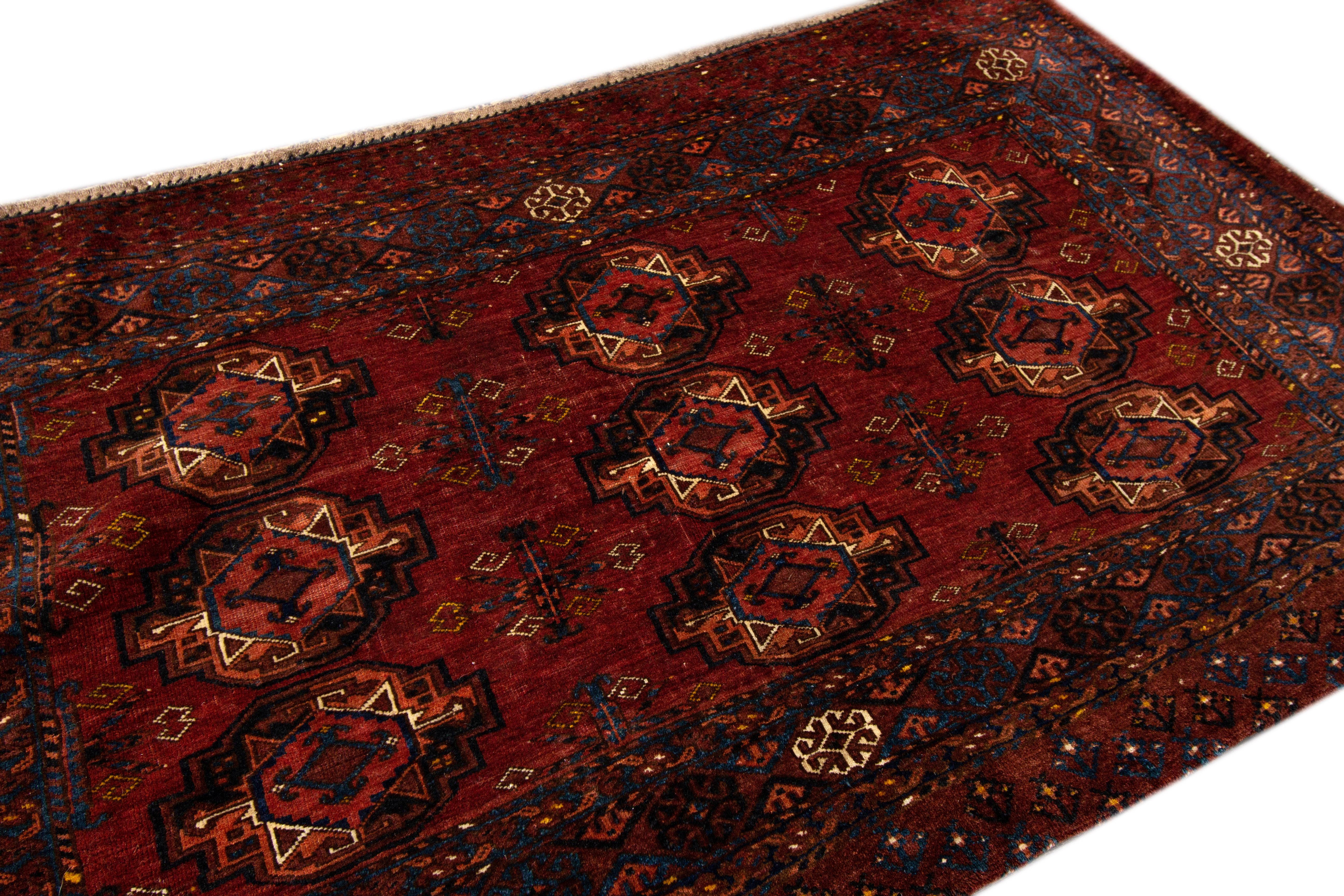 Early 20th Century Antique Asari Rug In Excellent Condition In Norwalk, CT