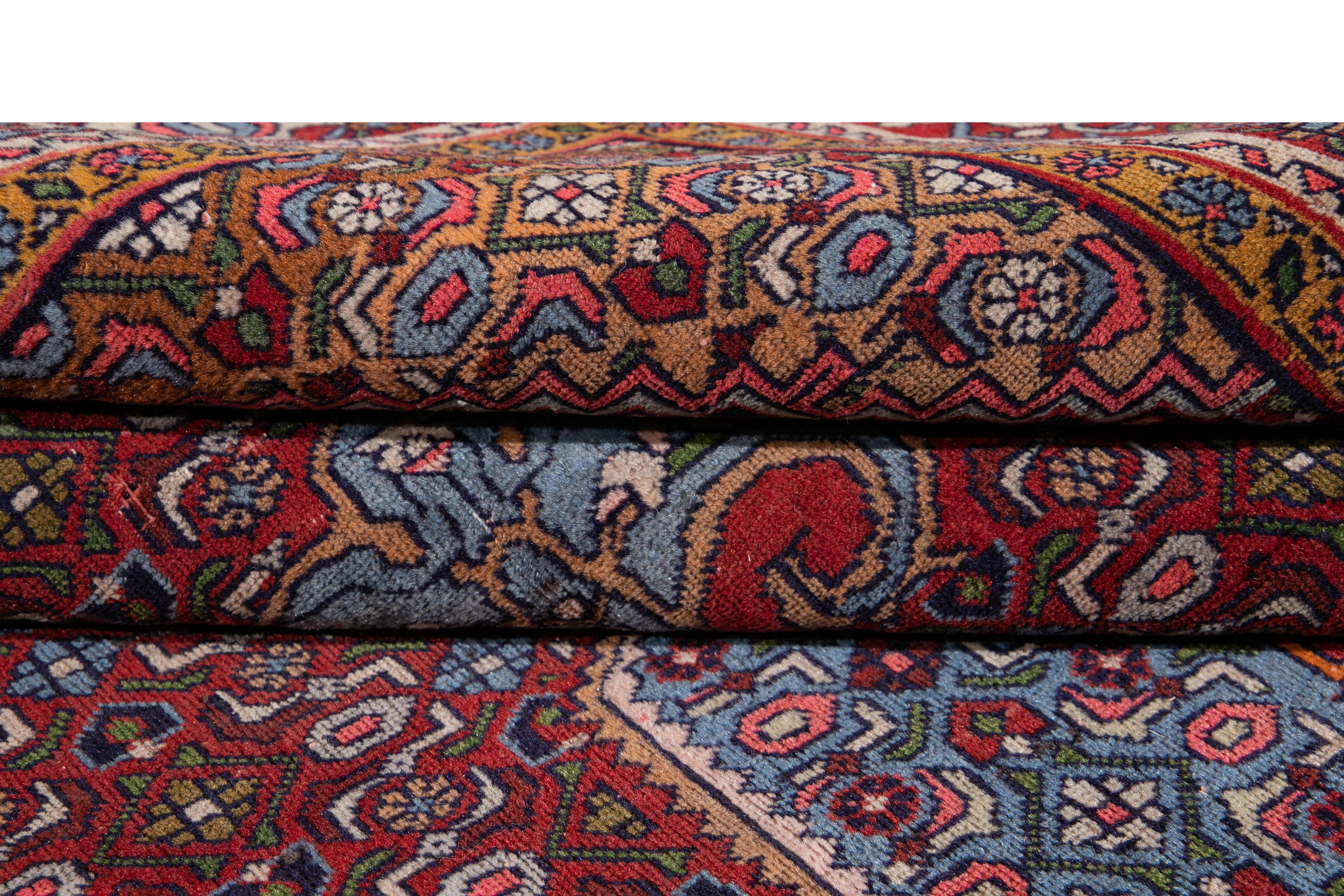 Early 20th Century Antique Bidjar Wool Rug For Sale 8